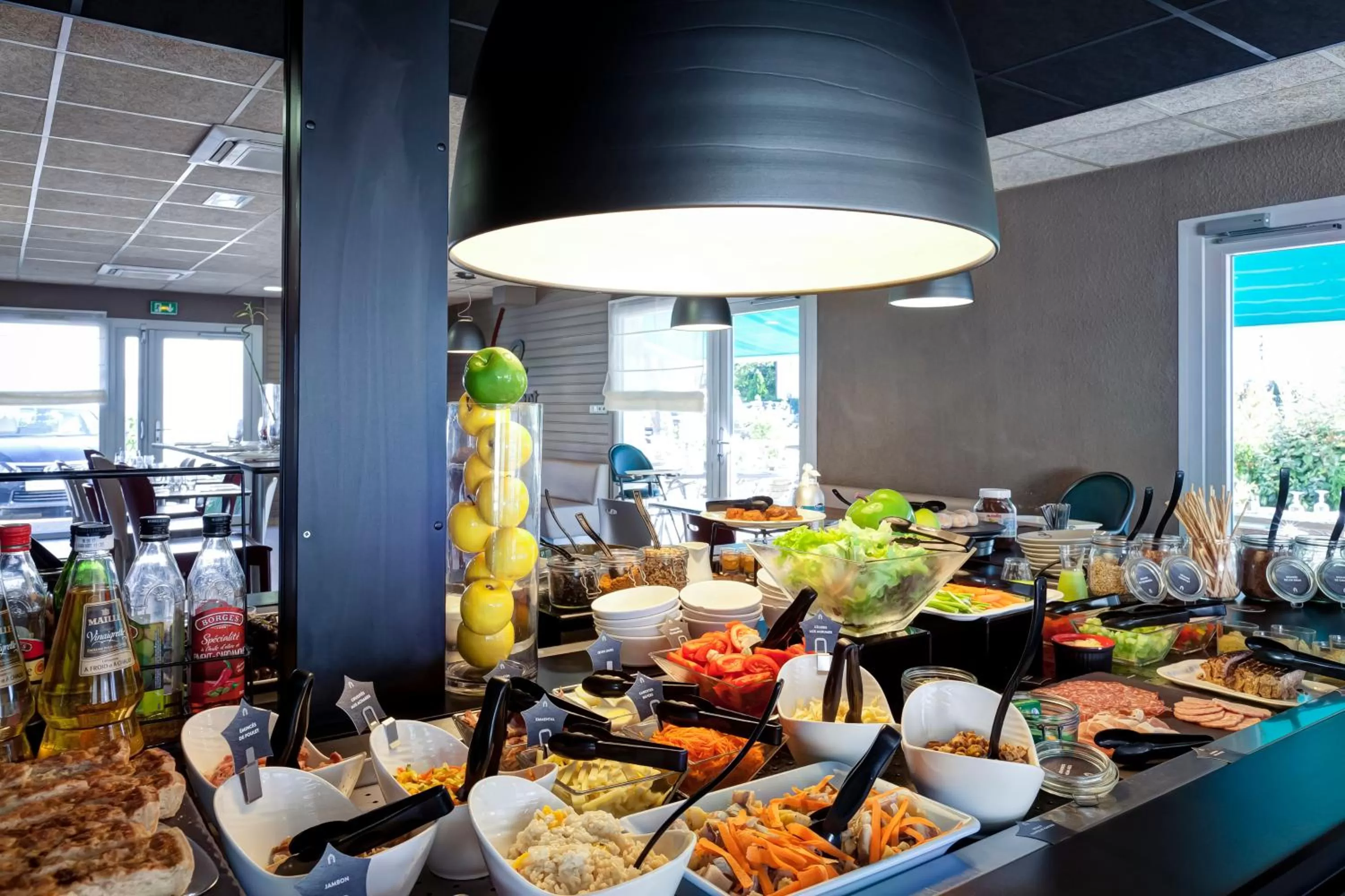 Restaurant/places to eat in Campanile Genève - Ferney-Voltaire