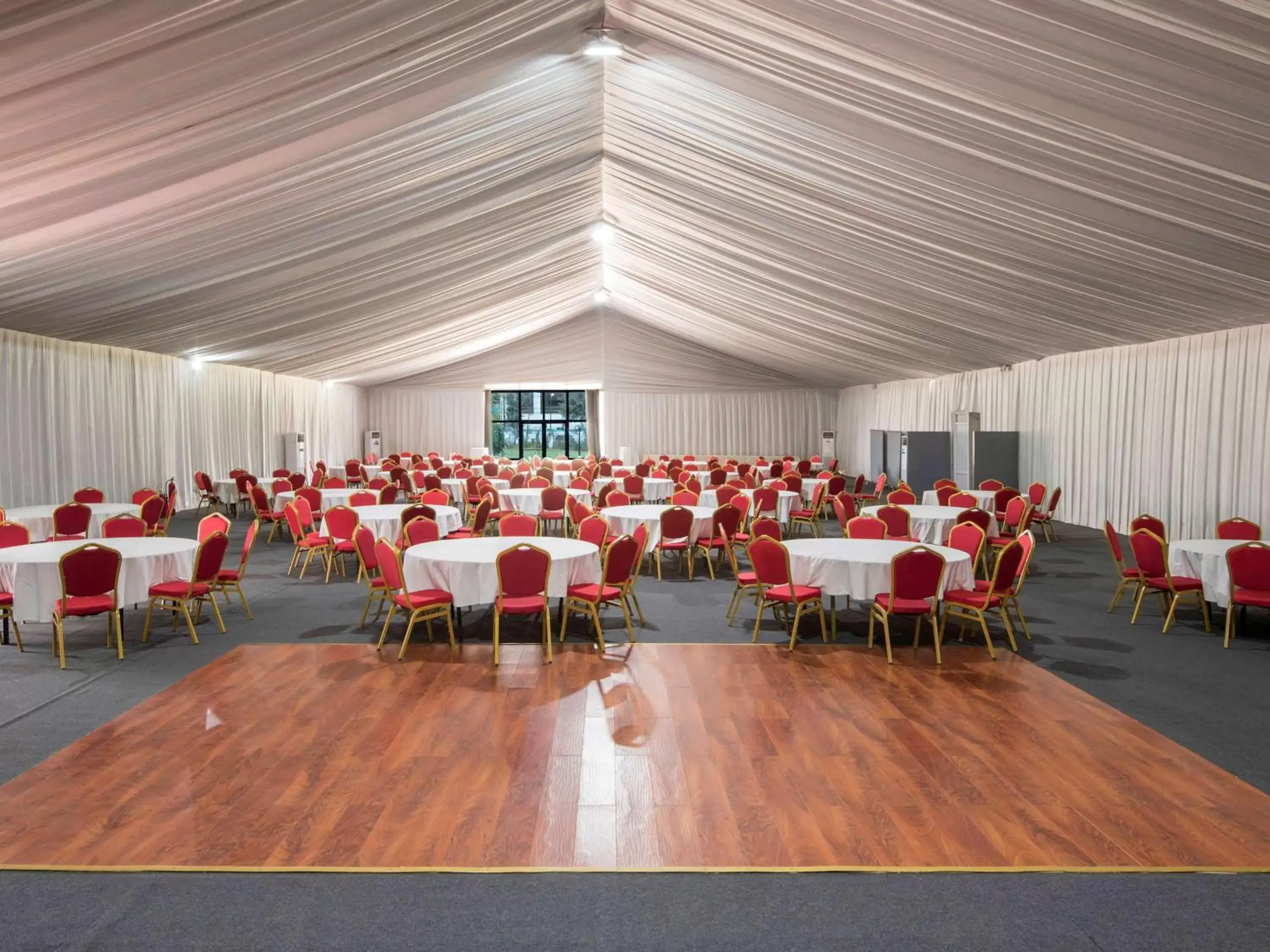 On site, Banquet Facilities in Hotel Mercure Alger Aéroport