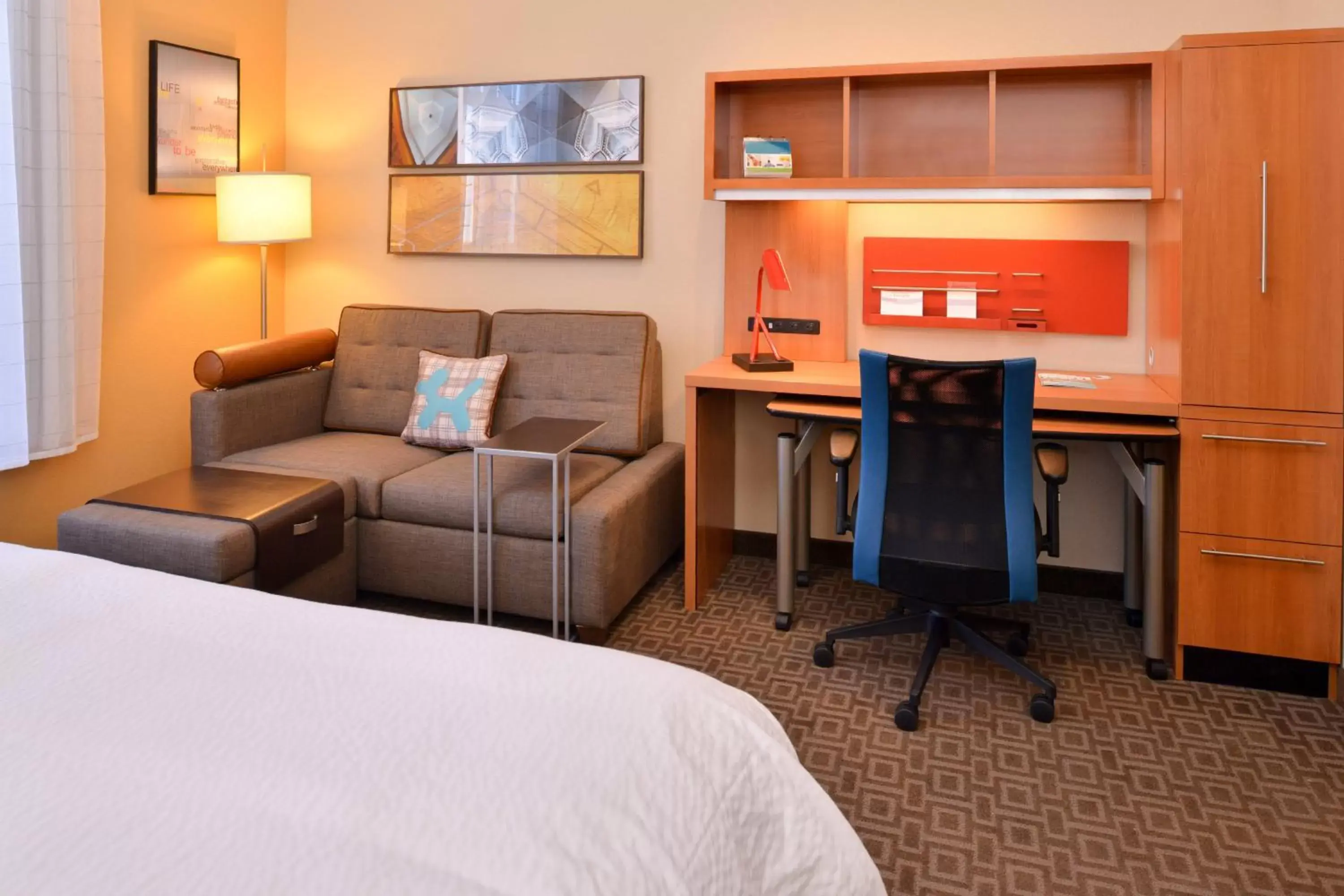 Living room, Seating Area in TownePlace Suites by Marriott Huntsville West/Redstone Gateway