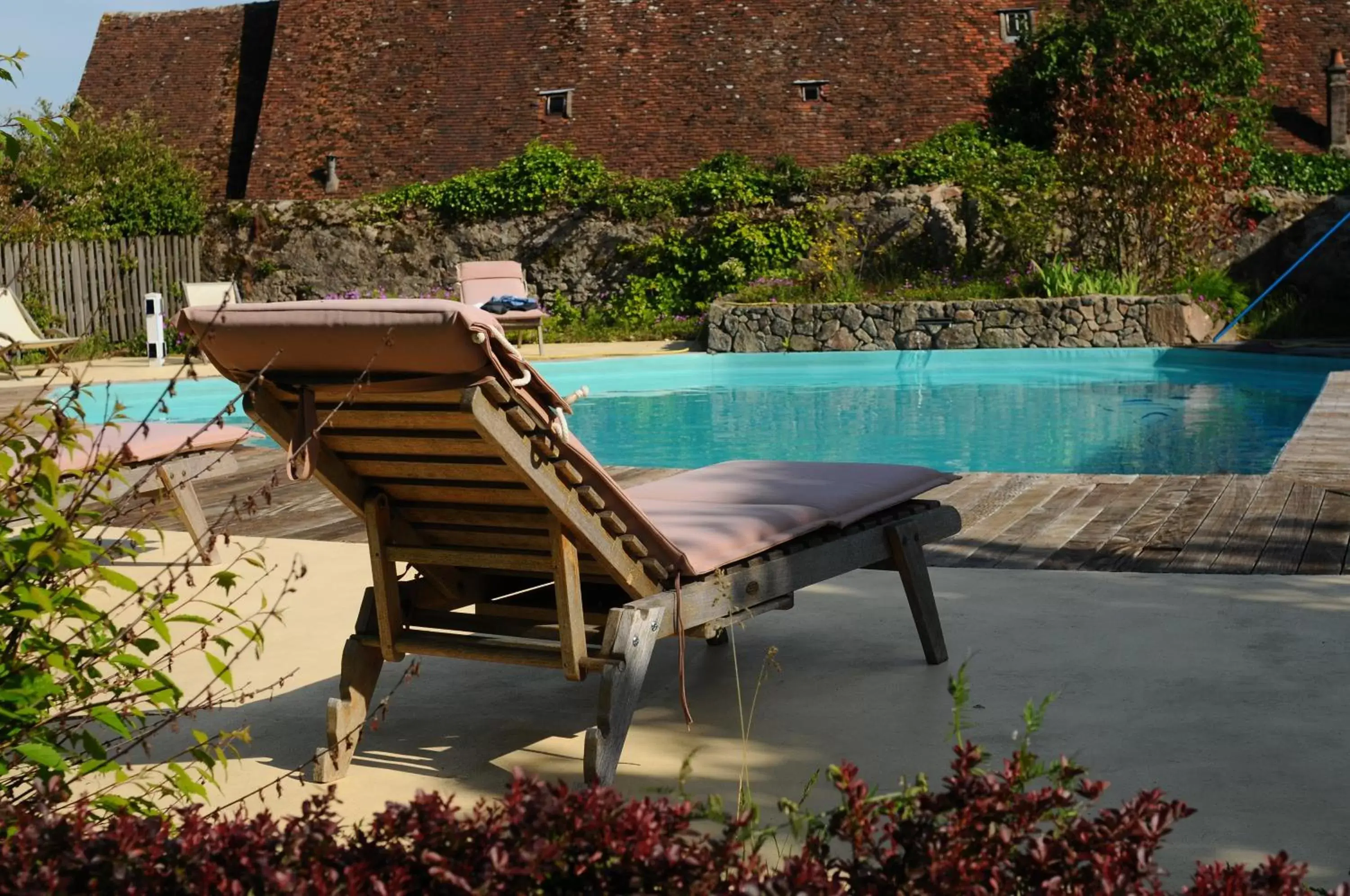 Balcony/Terrace, Swimming Pool in Hostellerie de la Tour d'Auxois