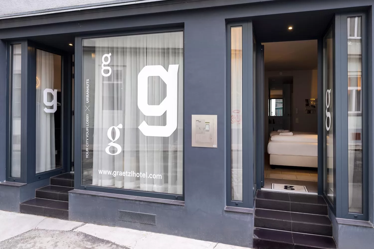 Property building in grätzlhotel Karmelitermarkt