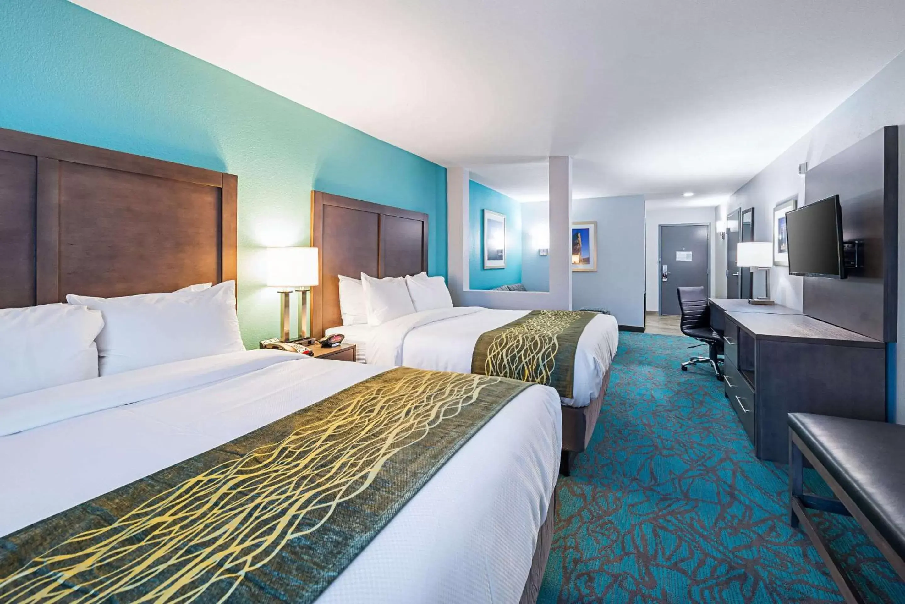 Photo of the whole room, Bed in Comfort Inn & Suites Oklahoma City near Bricktown Photo of the whole room, Bed in Comfort Inn & Suites Oklahoma City near Bricktown