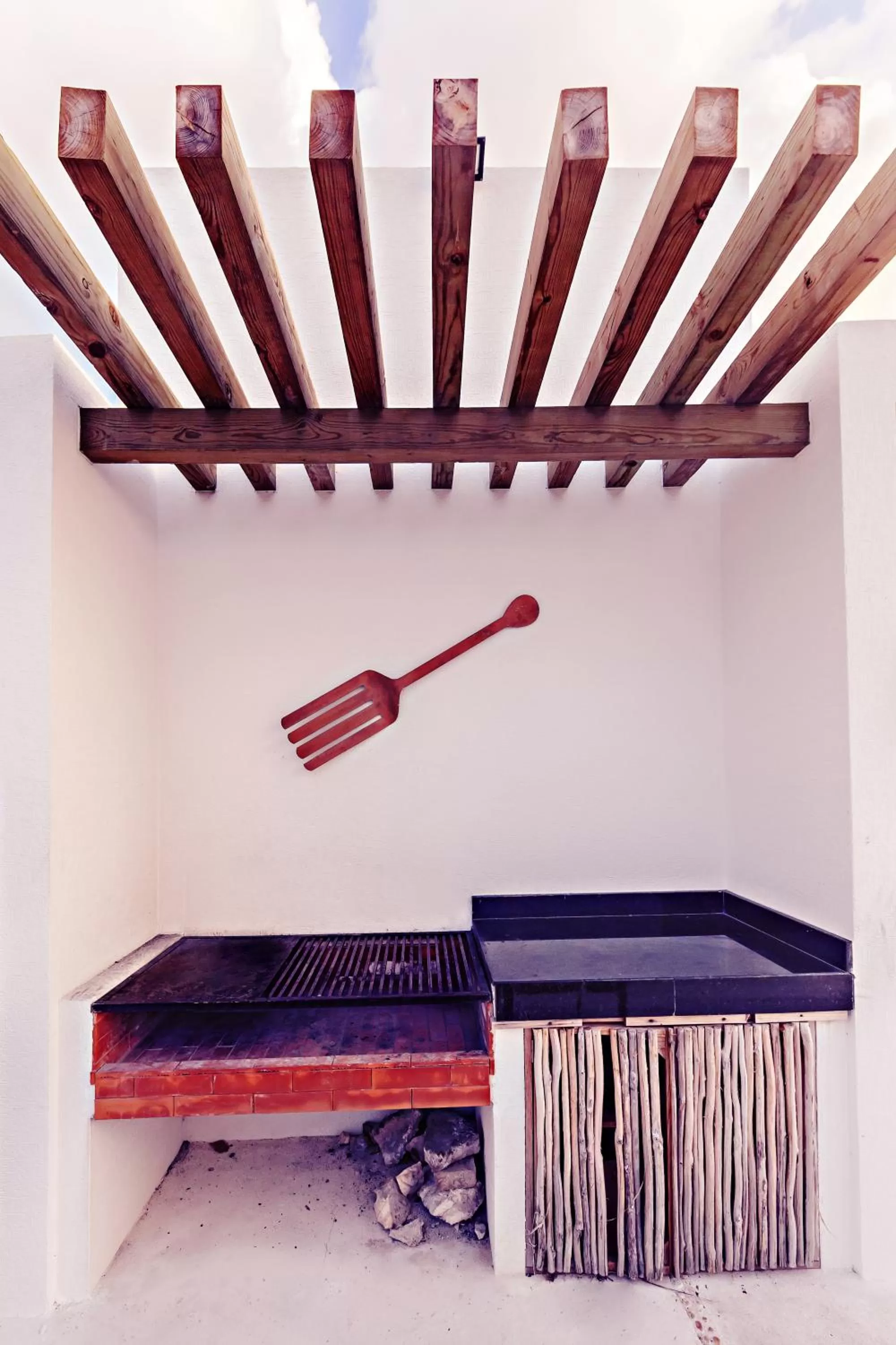 BBQ facilities in Mararena Family Apartments & Long Stay Living - Steps from 5th Avenue