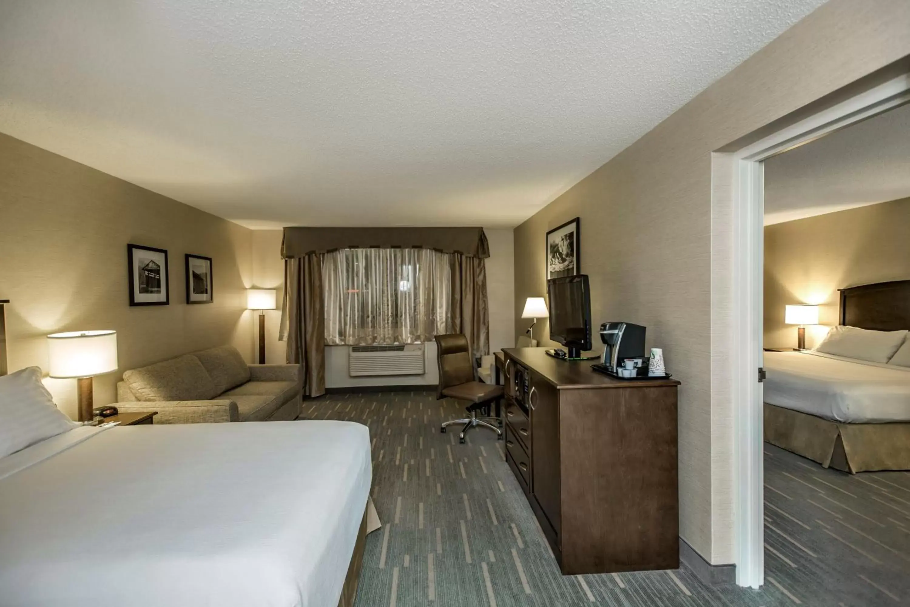 Photo of the whole room in Holiday Inn Lethbridge, an IHG Hotel