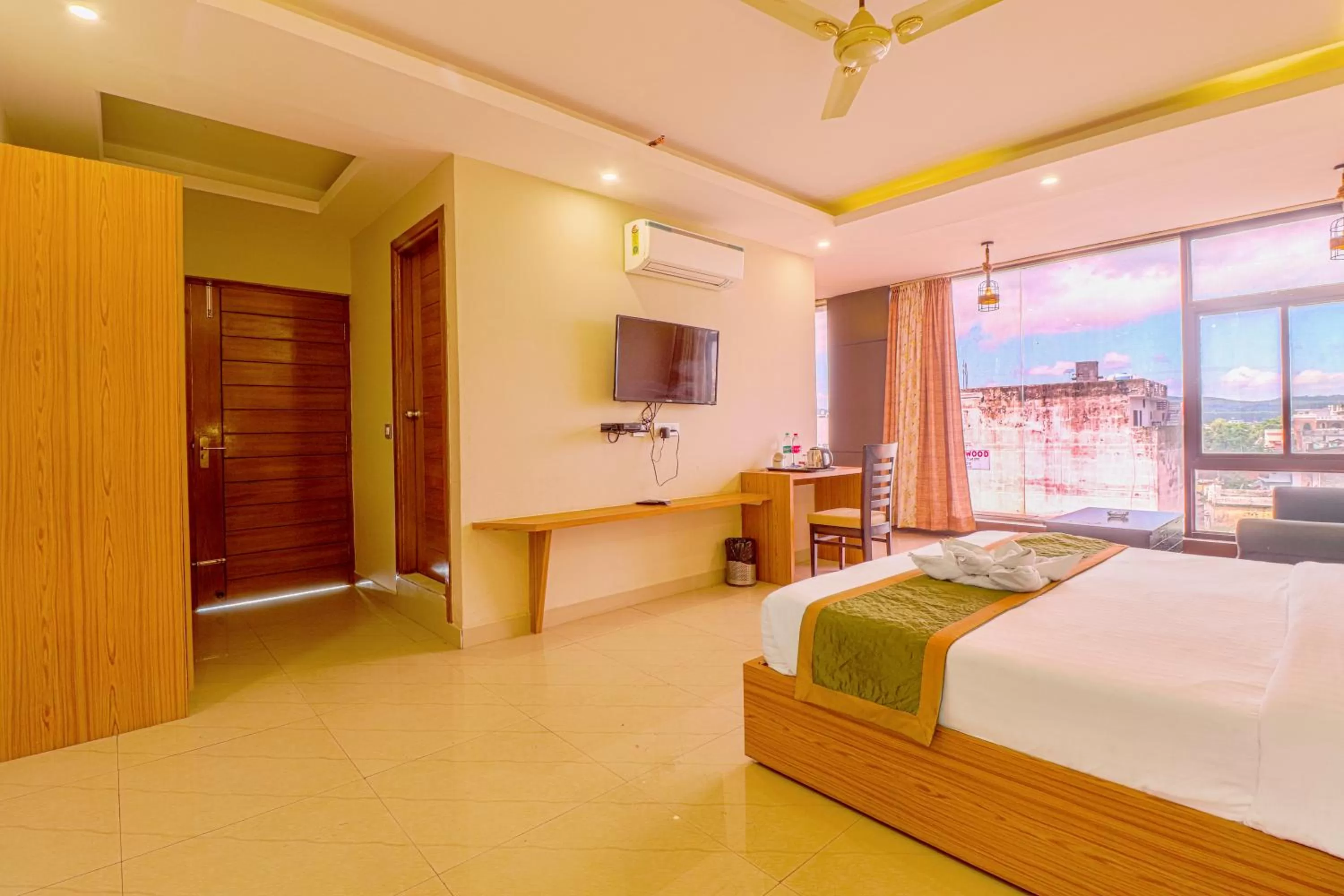 Bed in The Glory Hotel