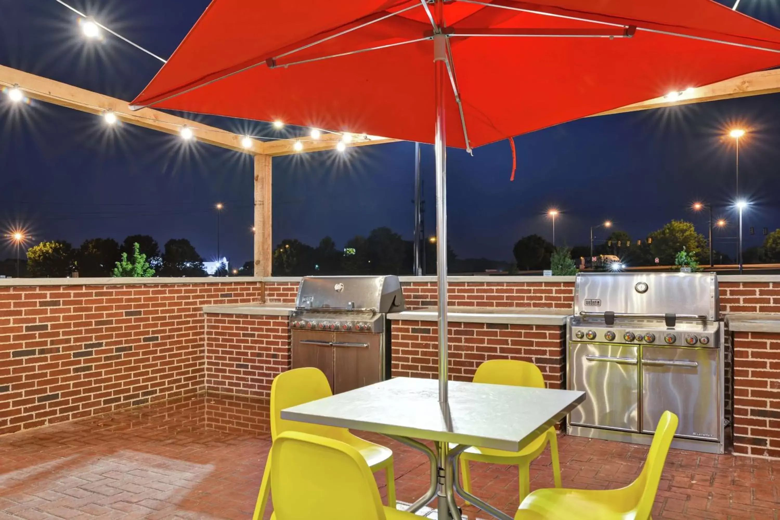 Patio in Home2 Suites By Hilton Madison Huntsville Airport