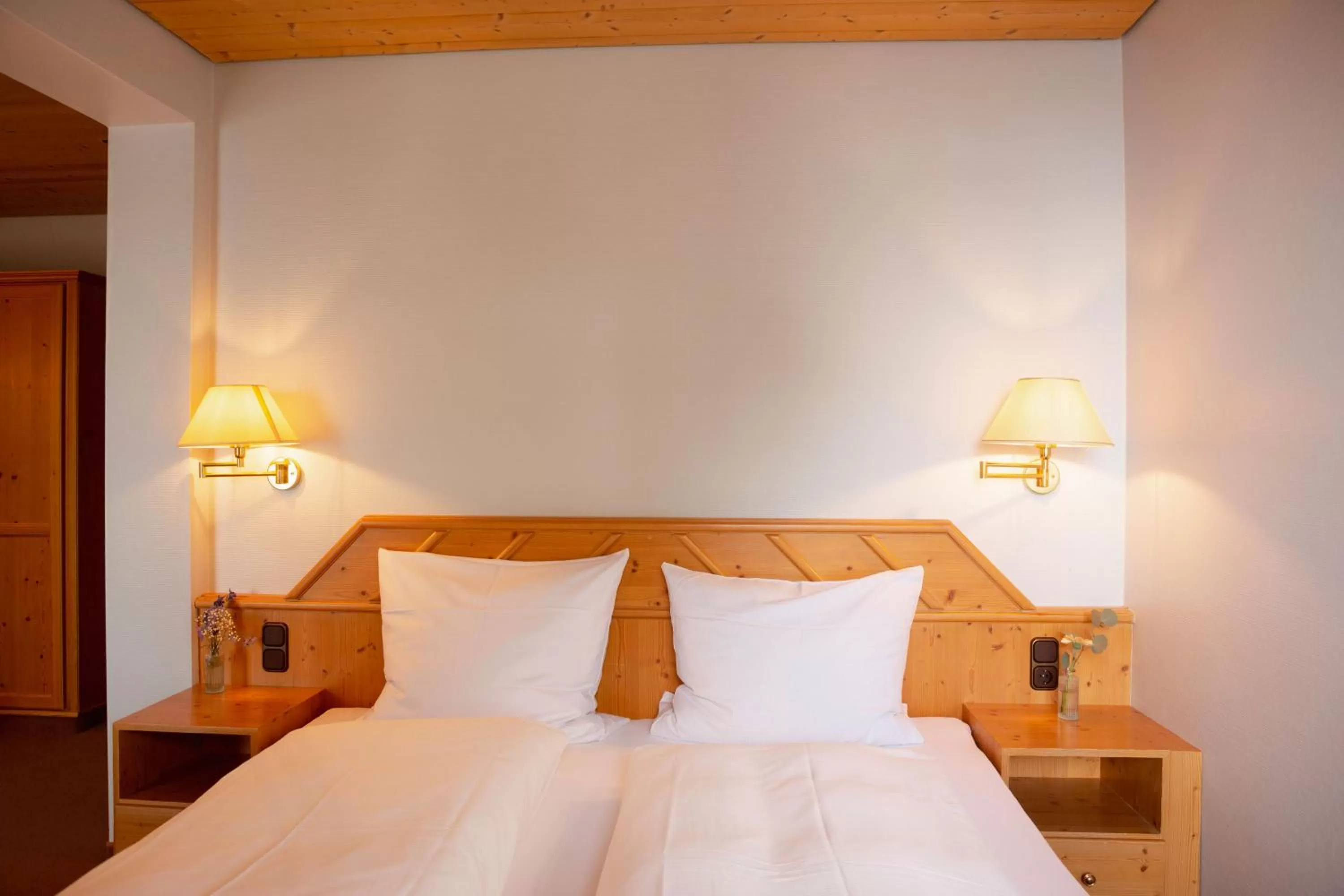 Bed in Strandhotel SüdSee Diessen am Ammersee