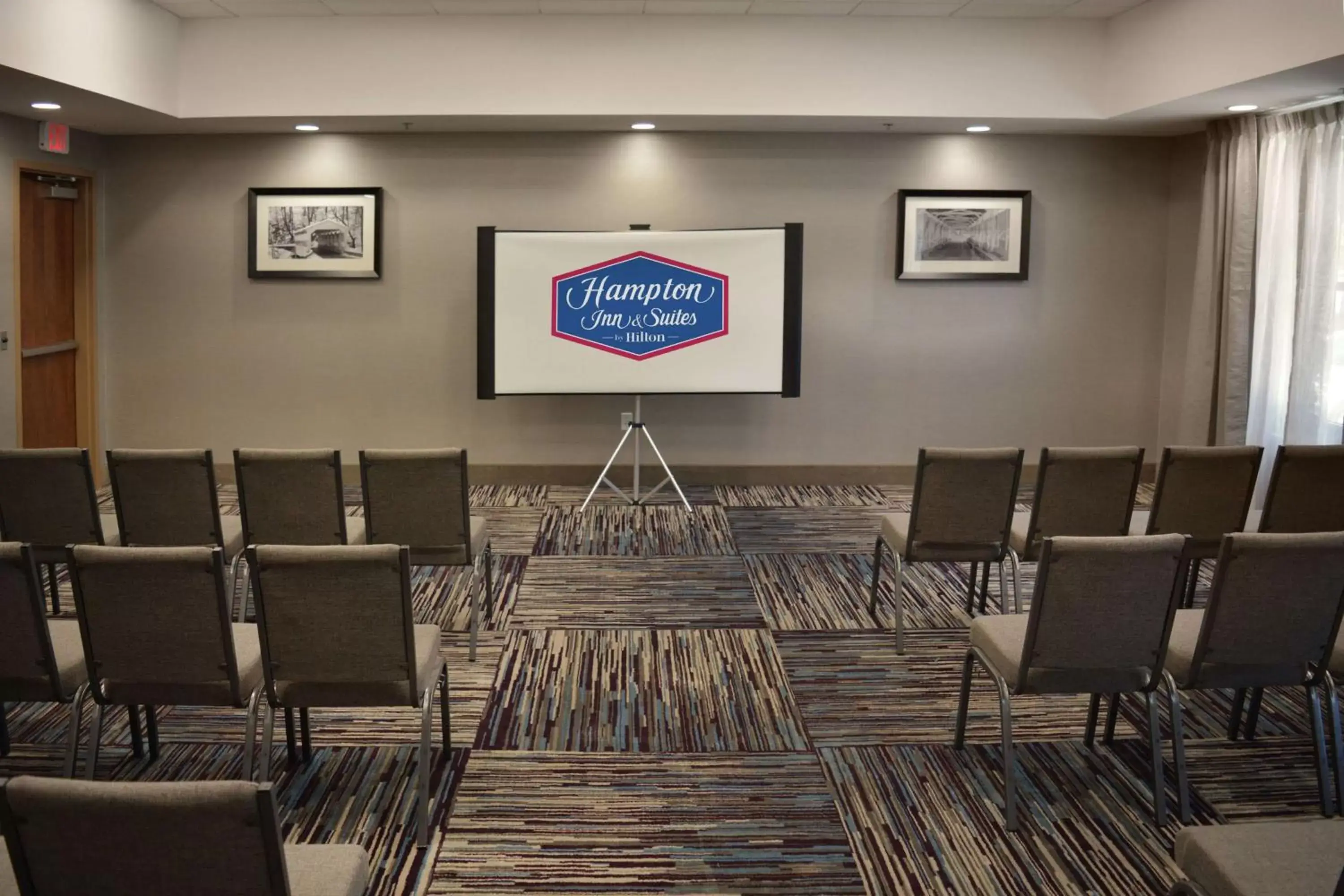 Meeting/conference room in Hampton Inn & Suites Philadelphia/Media