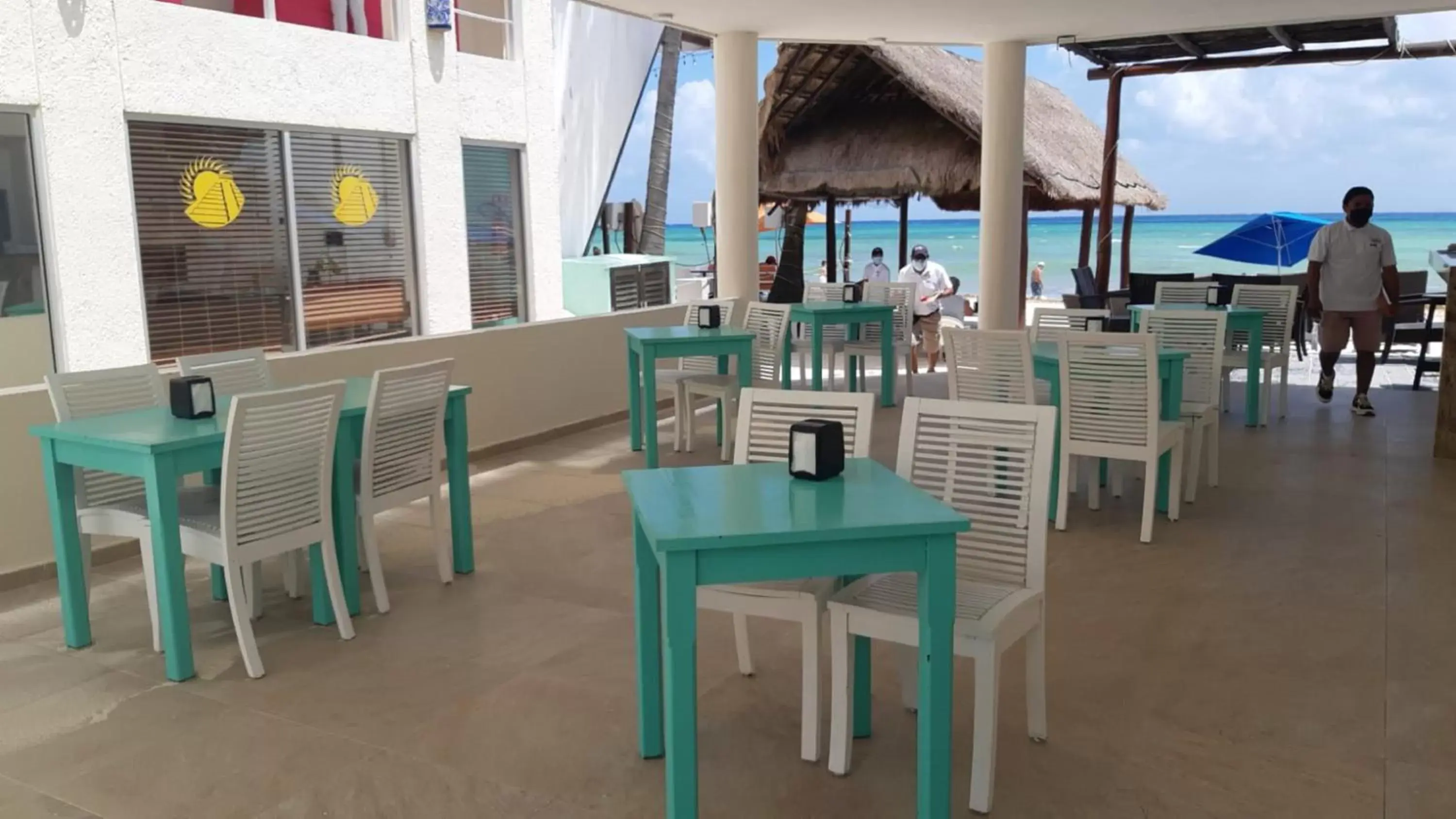 Restaurant/Places to Eat in Playa Maya by MIJ - Beachfront Hotel