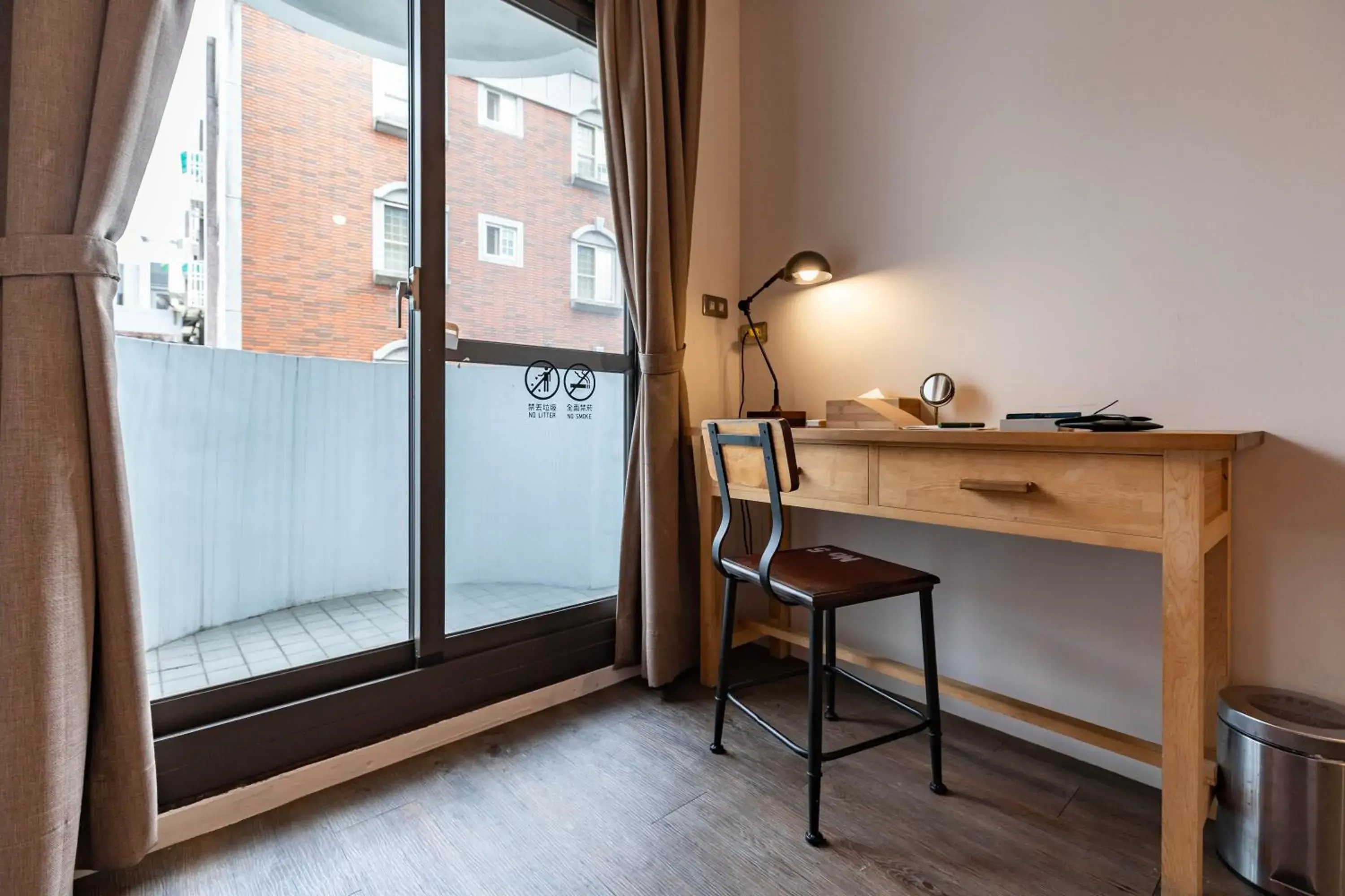 Seating area in Cozy House Hostel