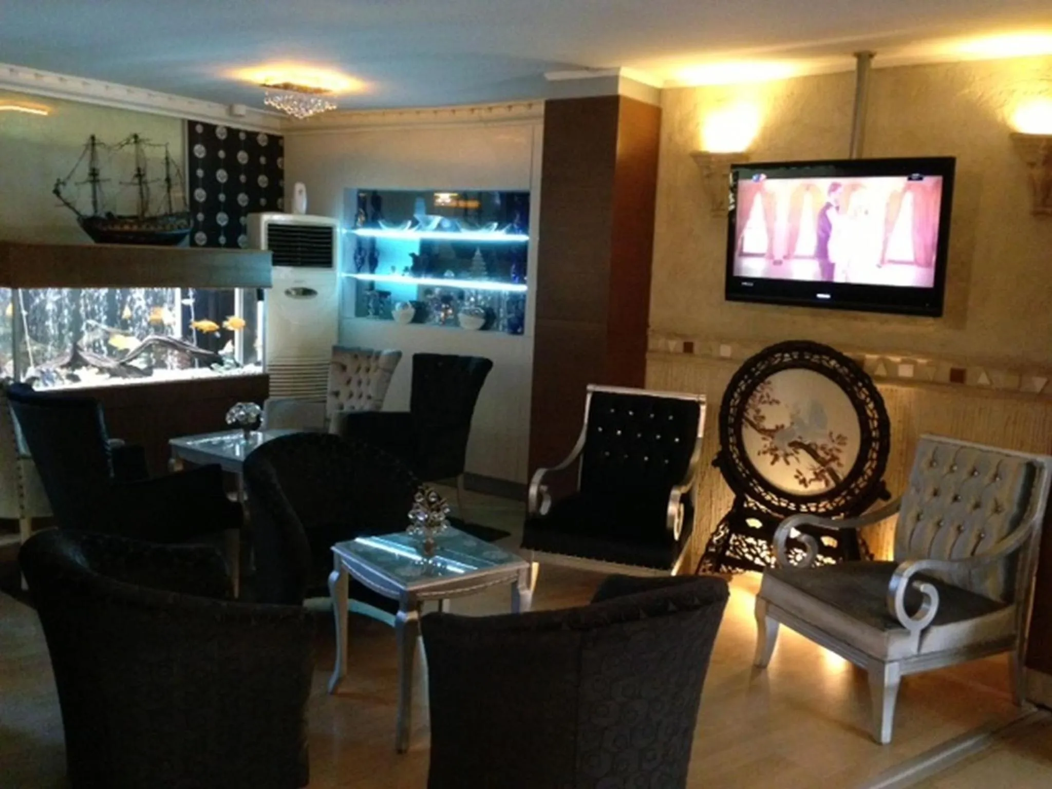 Lounge or bar in Maya Hotel