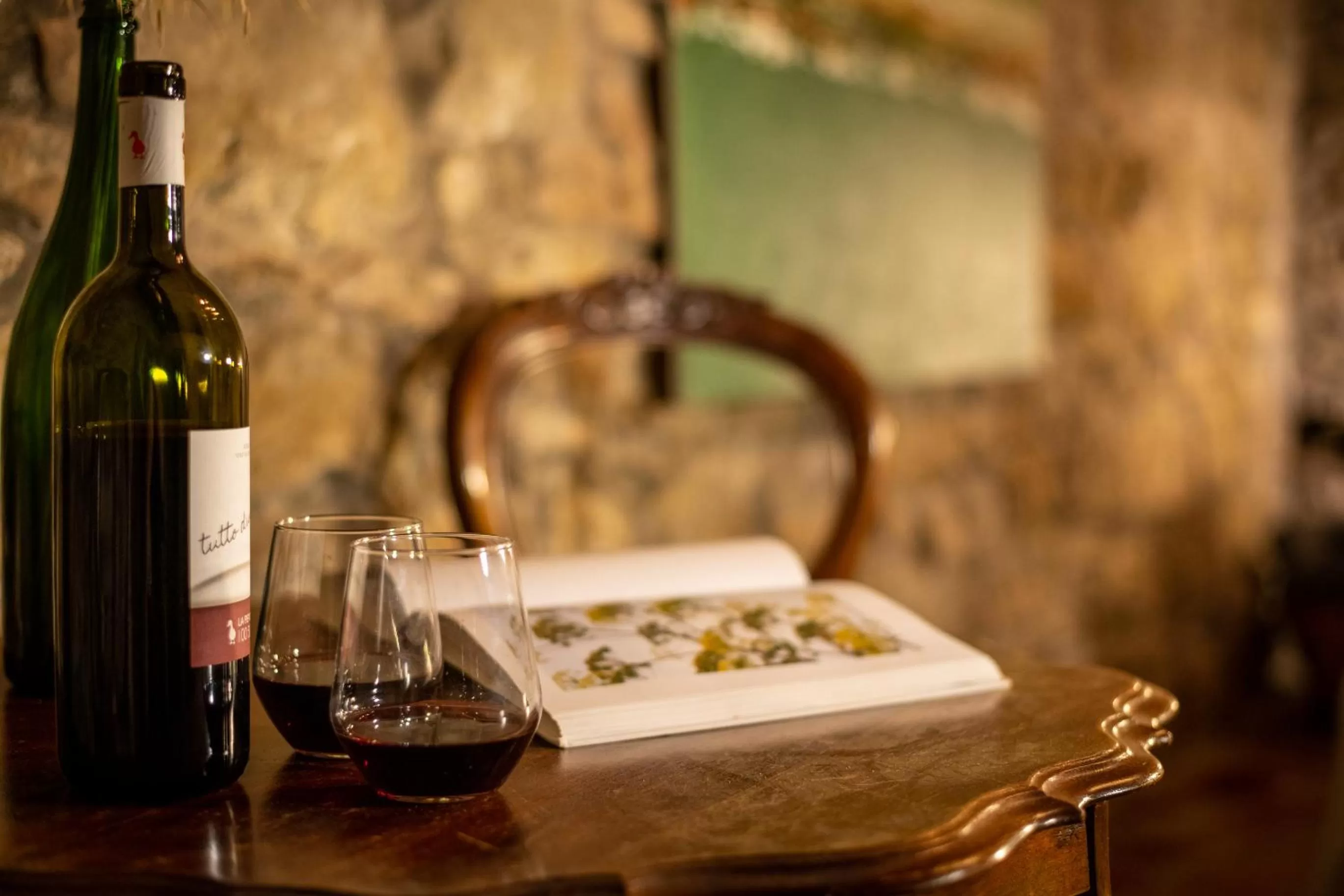 Decorative detail, Drinks in novanta nature retreat