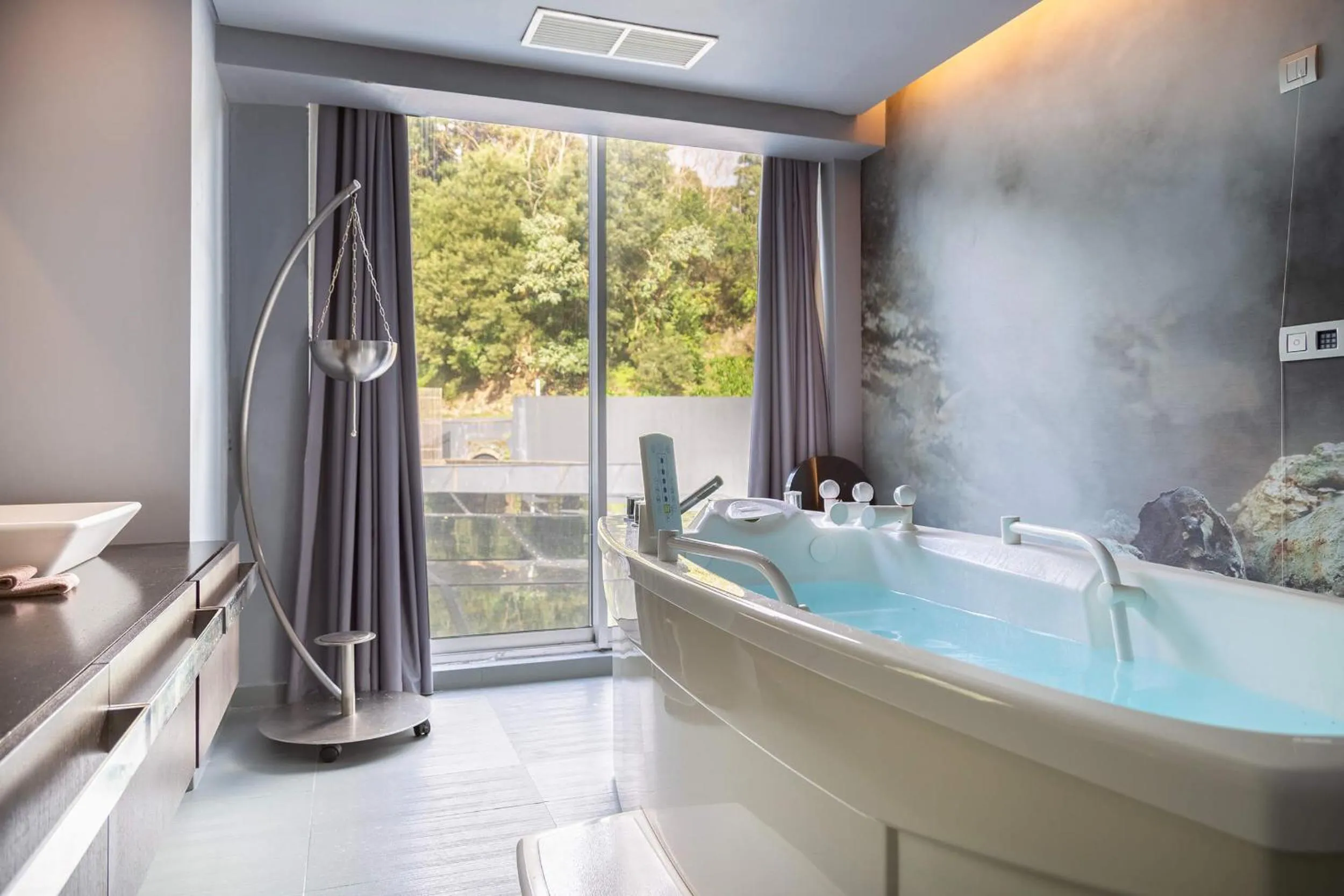 Hot Tub in Furnas Boutique Hotel - Thermal & Spa