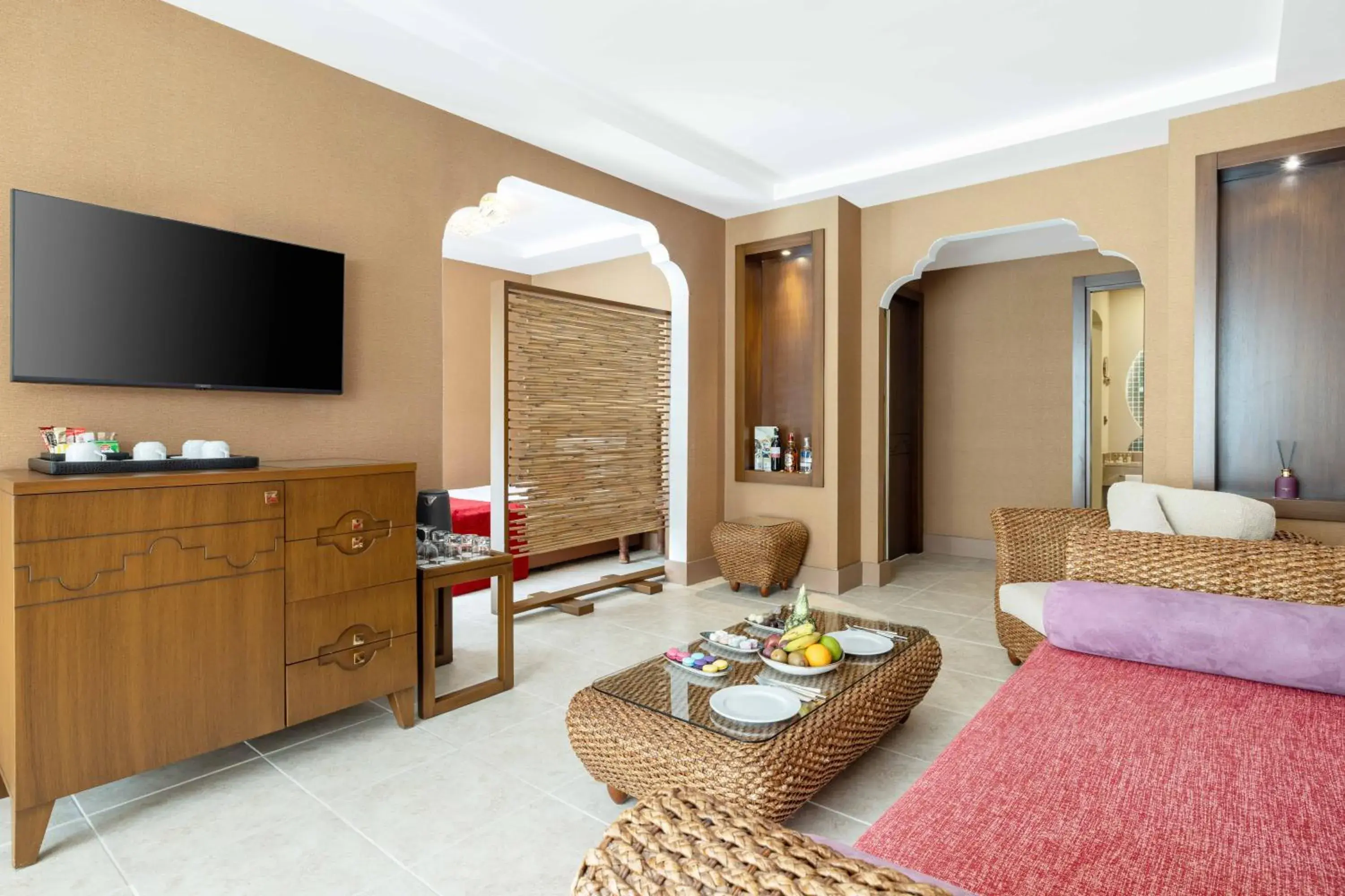 Living room, Bed in Spice Hotel & Spa