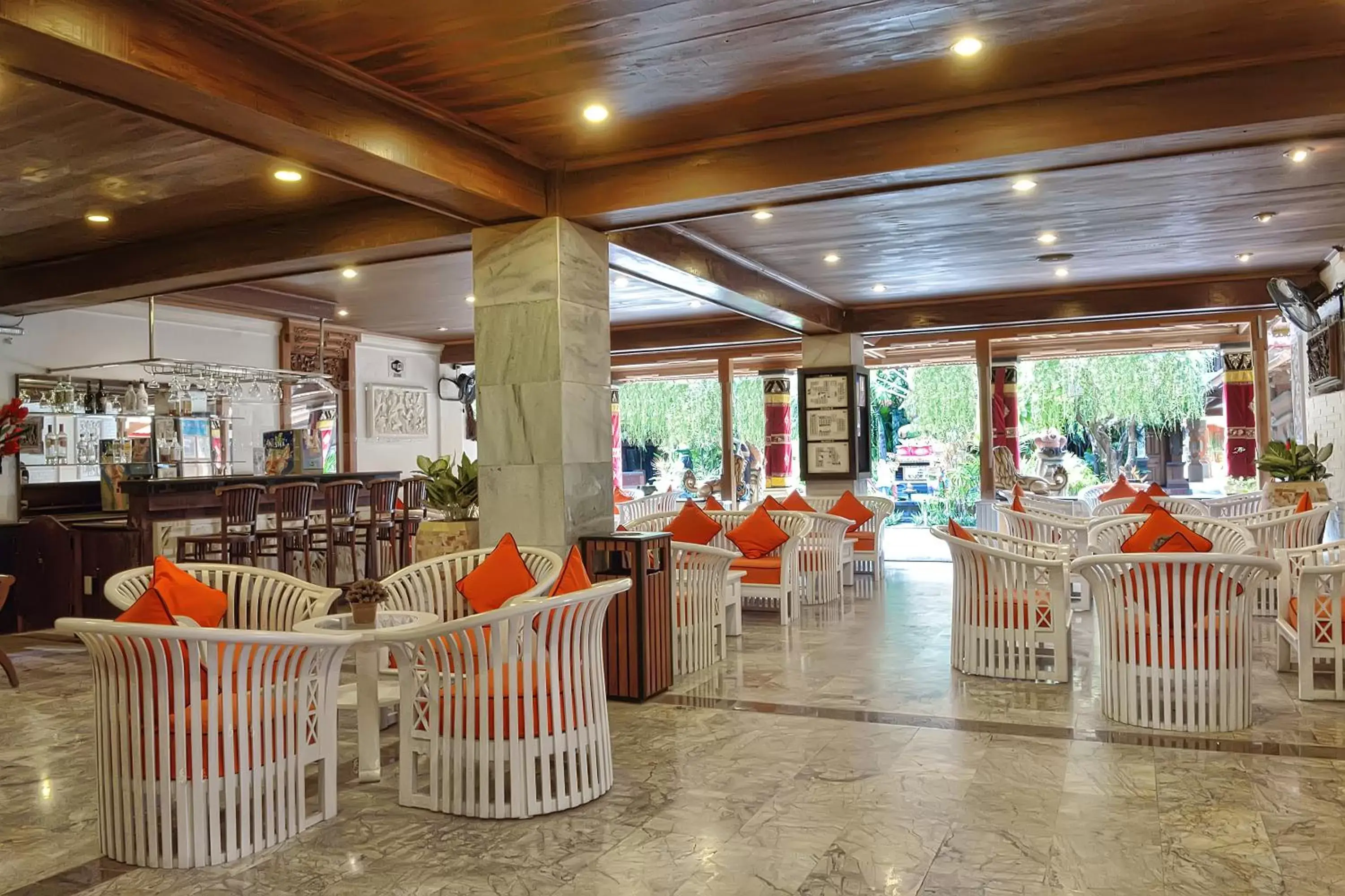 Lobby or reception, Restaurant/Places to Eat in Wina Holiday Villa Kuta Bali