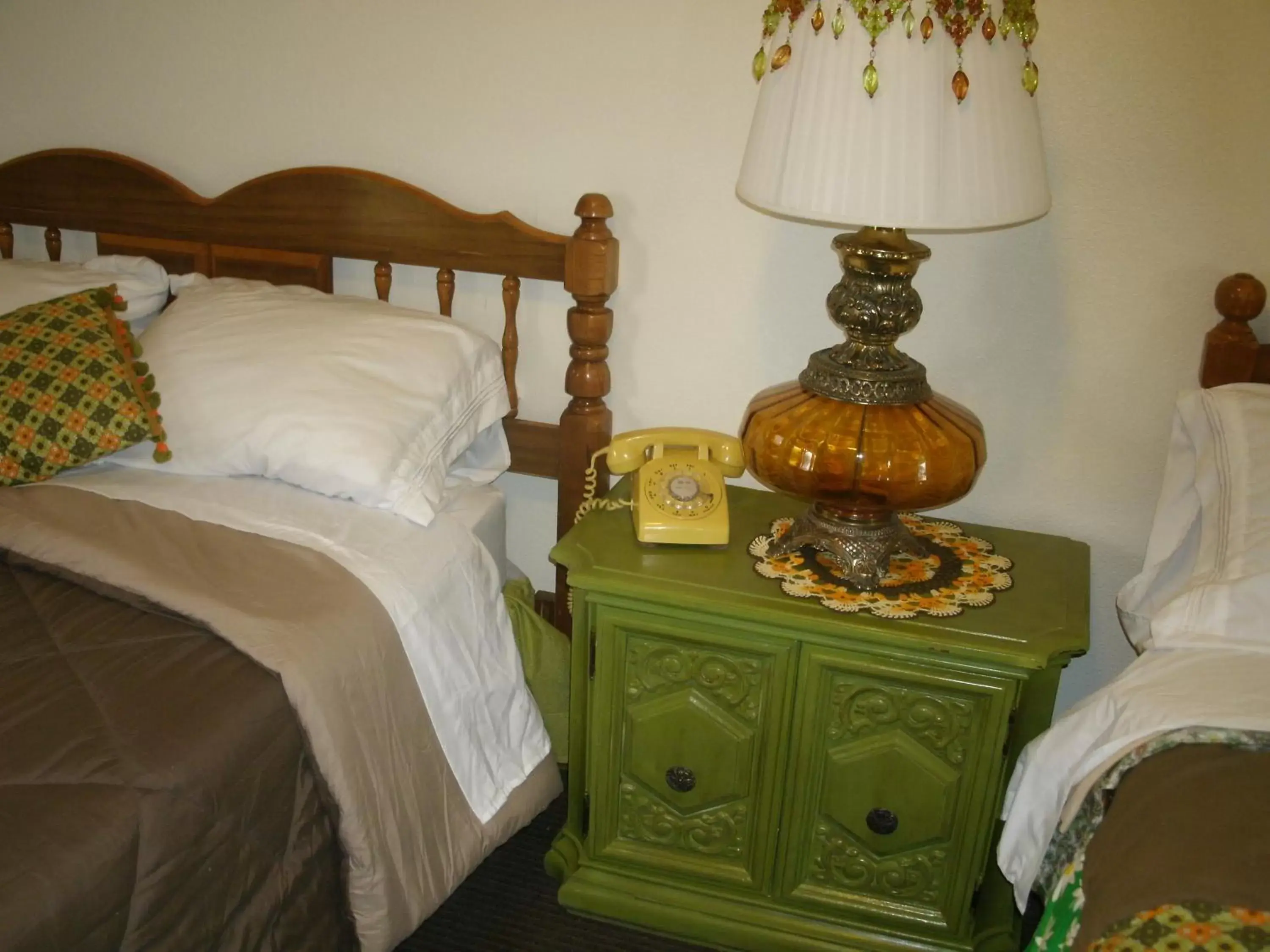 Bed in Virginia City Inn