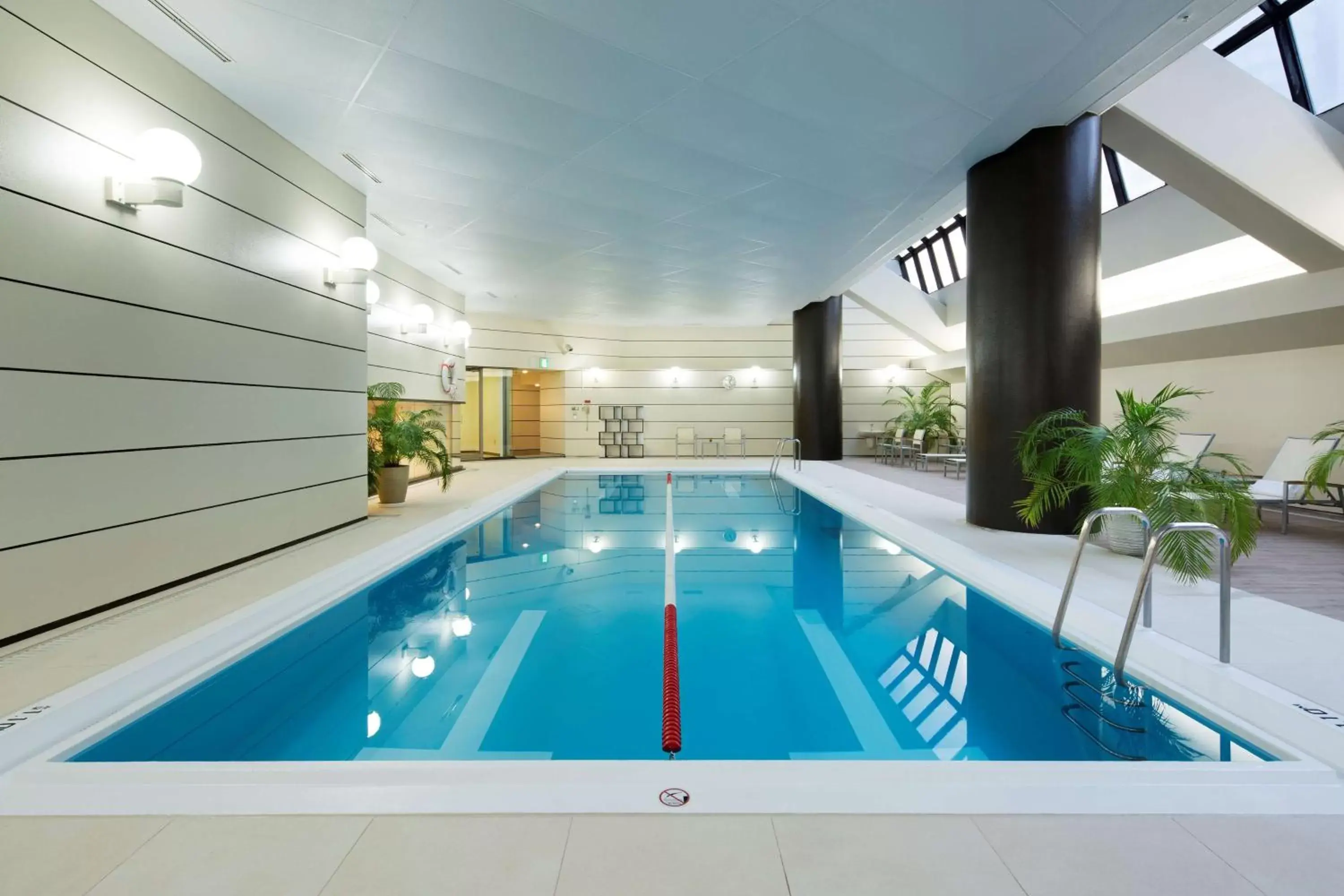 Pool view, Swimming Pool in Hilton Tokyo Hotel