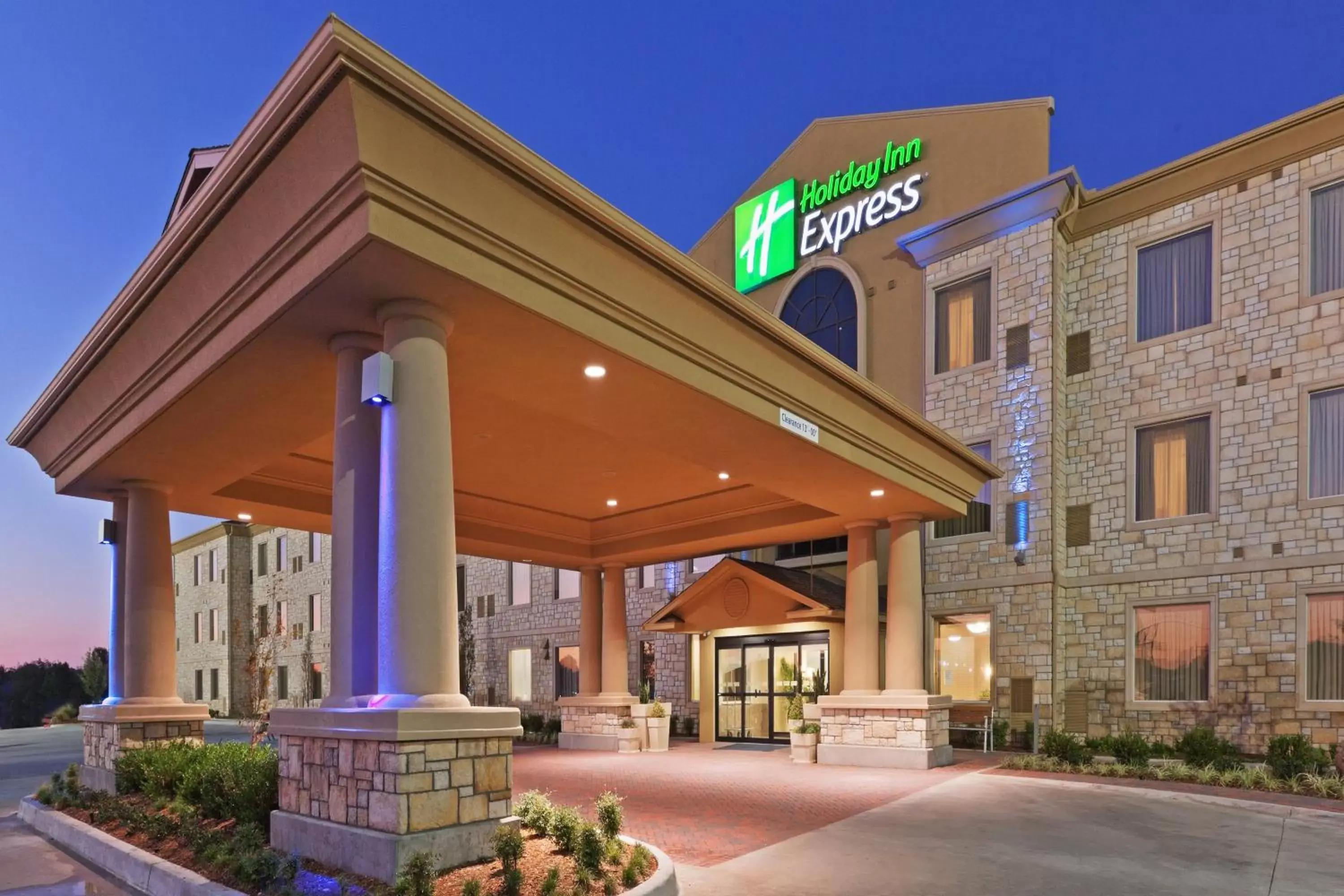 Property Building in Holiday Inn Express Hotel & Suites Oklahoma City Northwest, an IHG Hotel