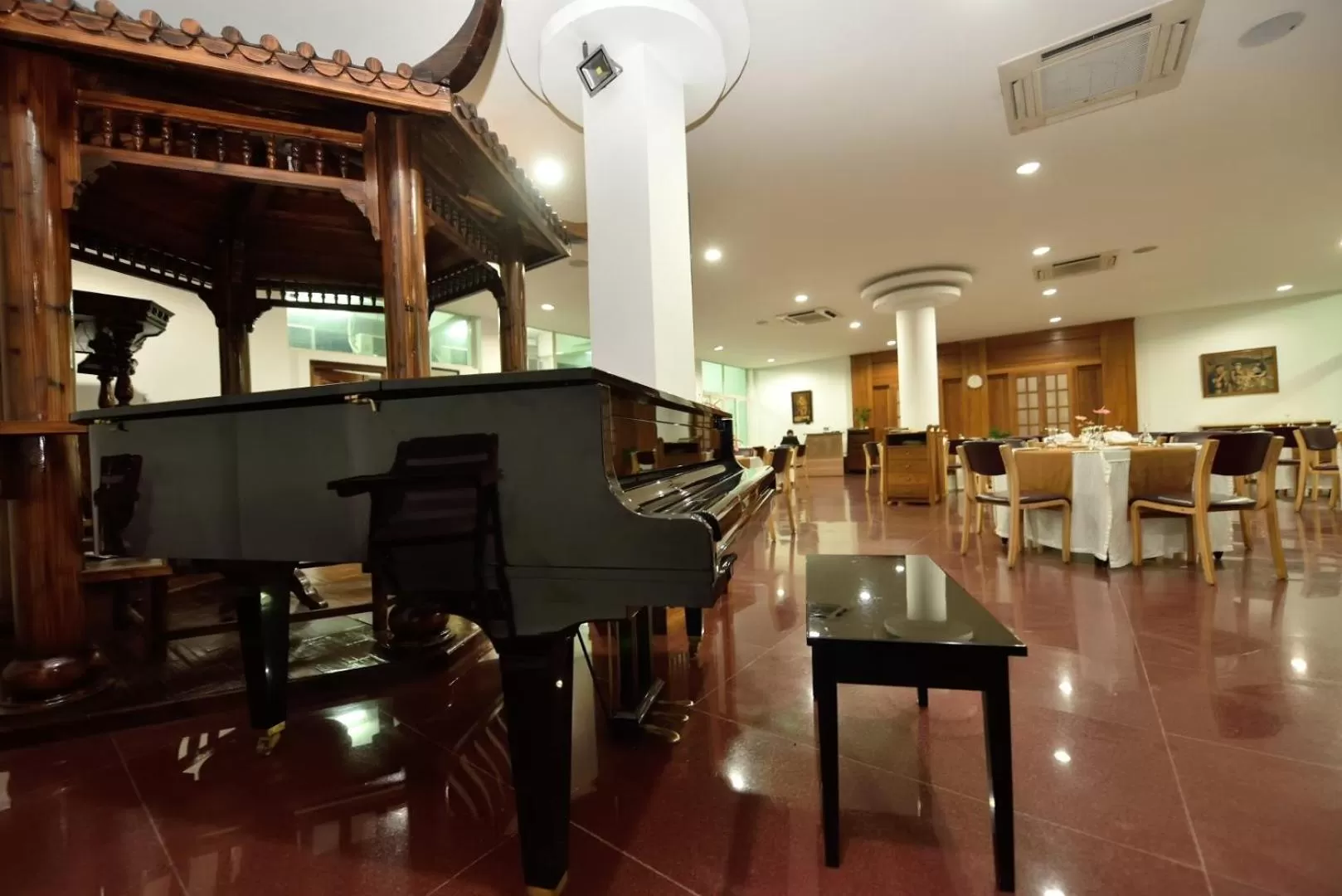 Restaurant/places to eat in Zone Niathu Dimapur By The Park