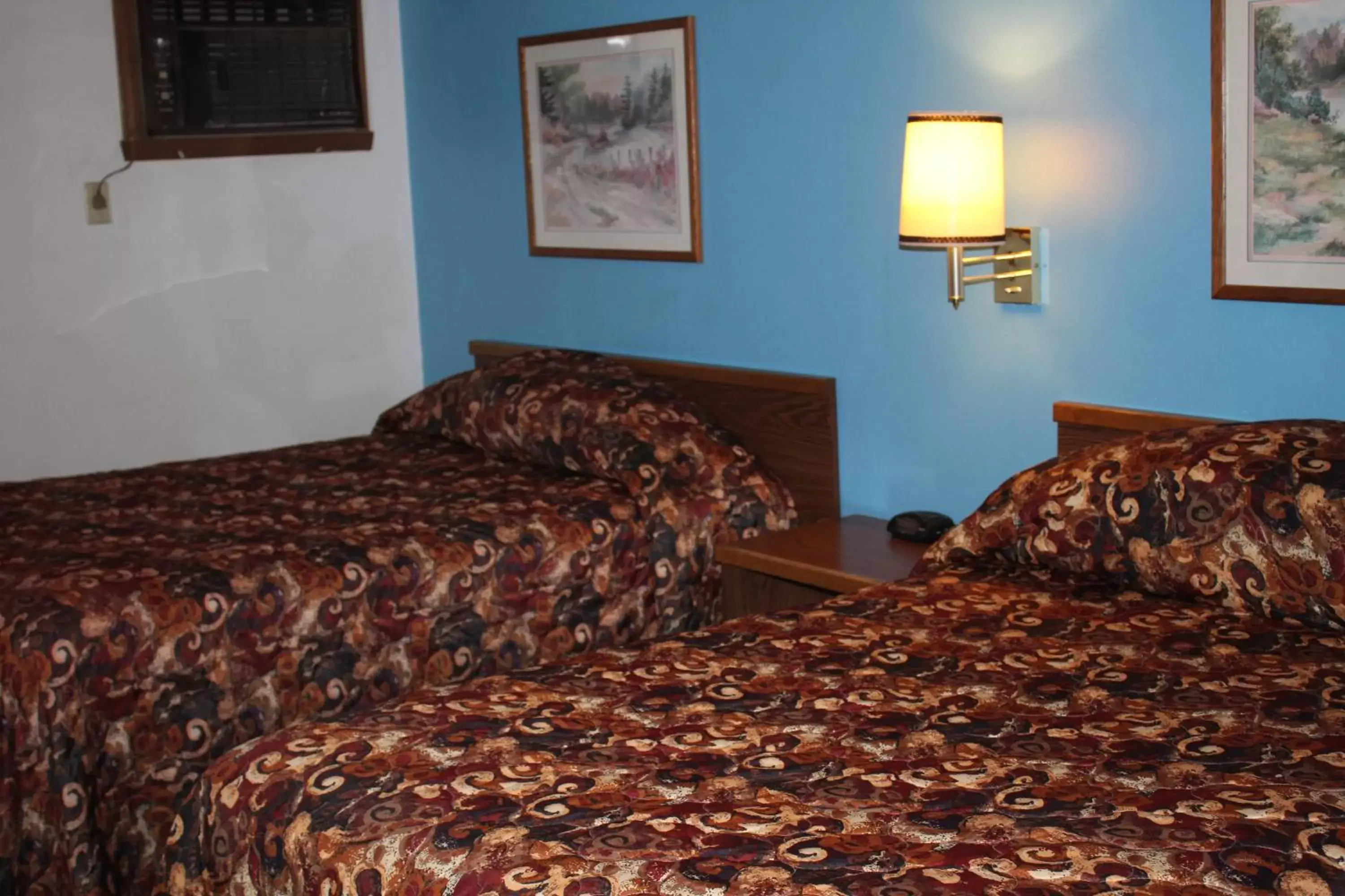 Bed in Rodeway Inn Gateway to Medora T-Roosevelt & Makoshika State Park