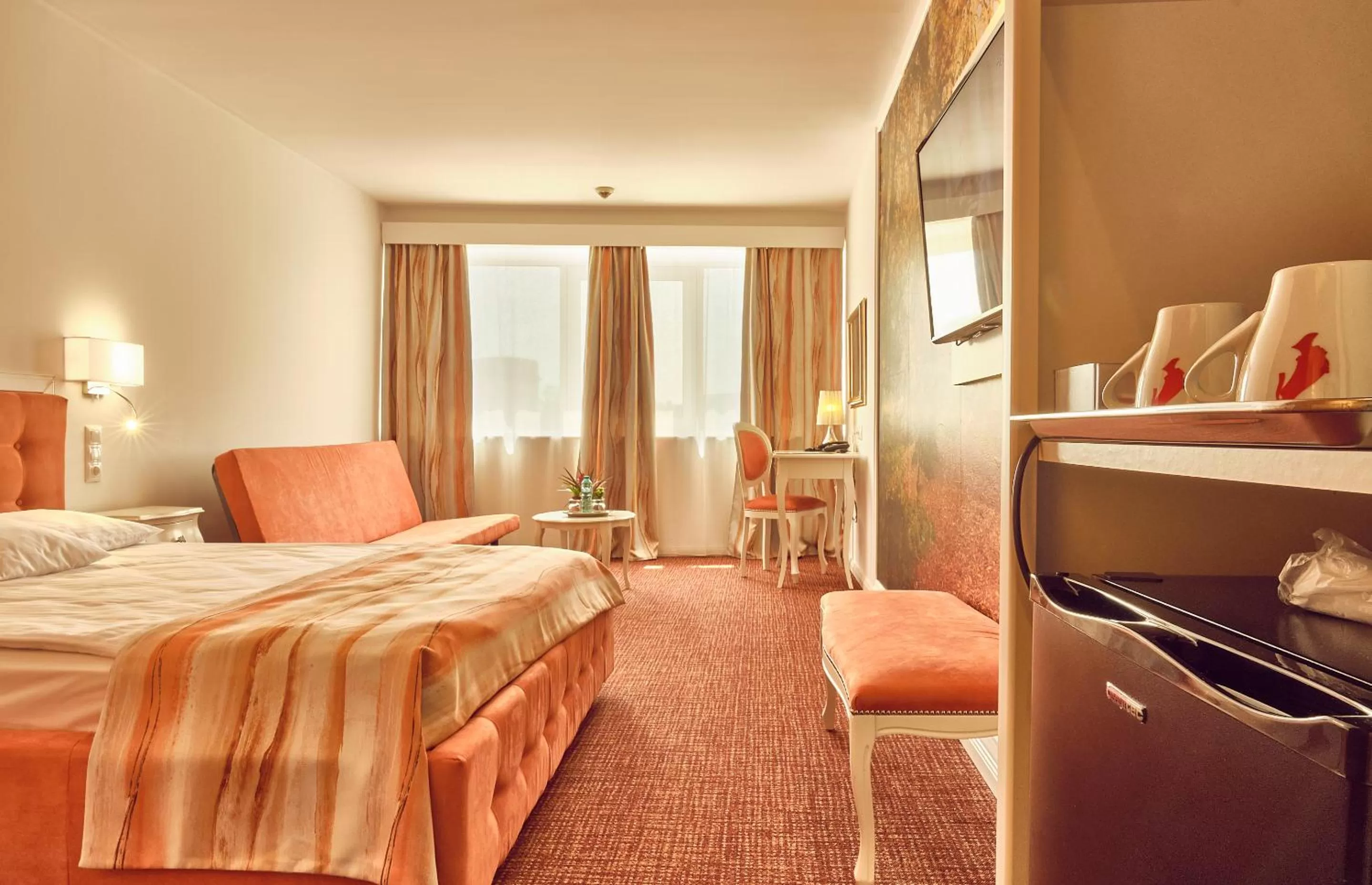 Photo of the whole room, Bed in Continental Forum Bucuresti Palatul Parlamentului