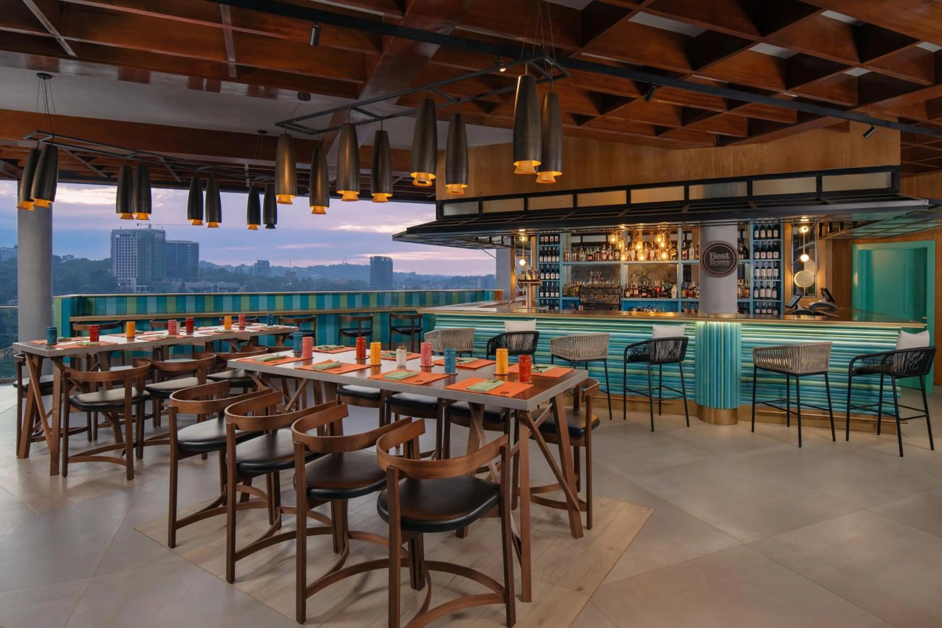 Lounge or bar in Four Points by Sheraton Kampala