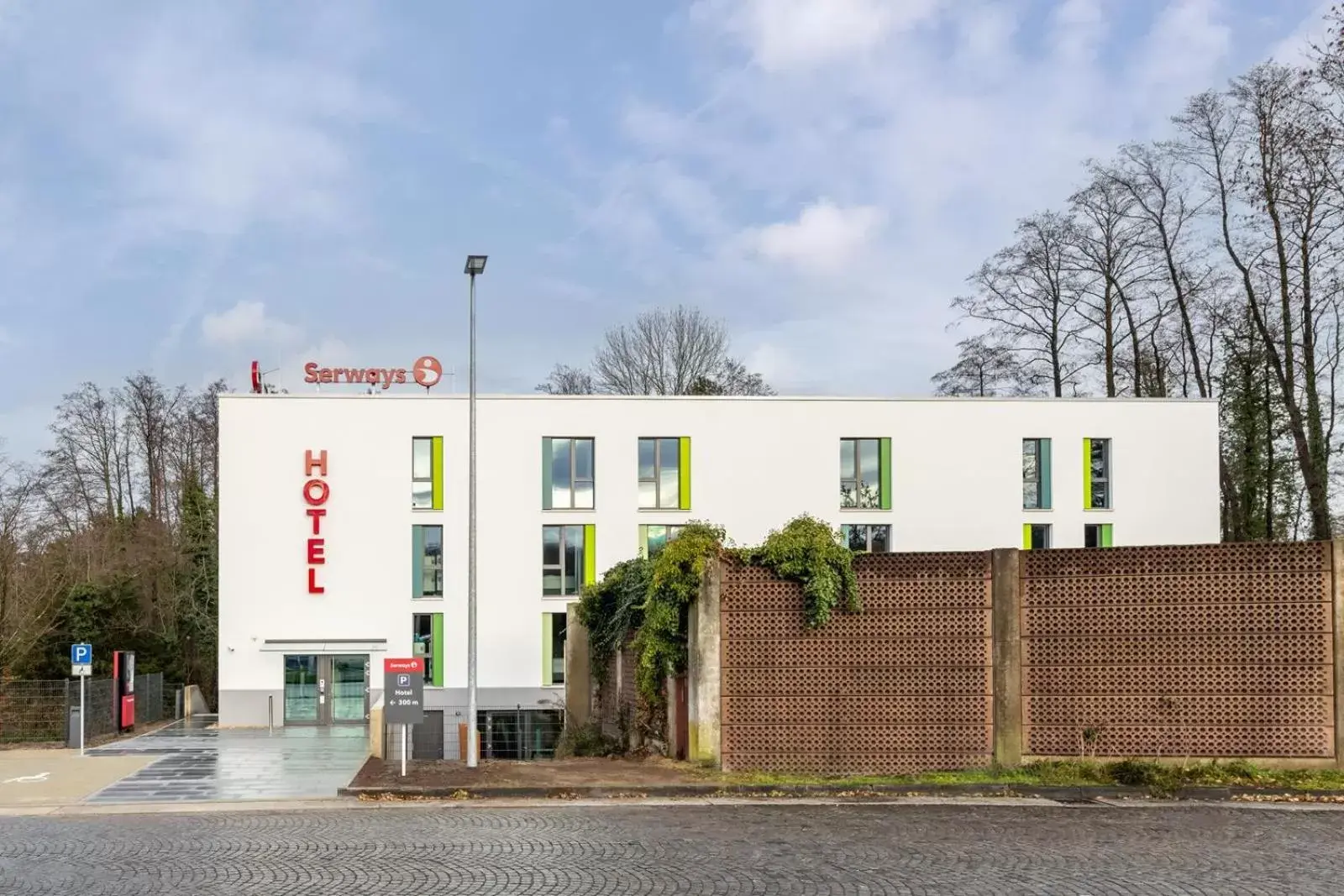 Property building in Serways Hotel Hösel Property building in Serways Hotel Hösel