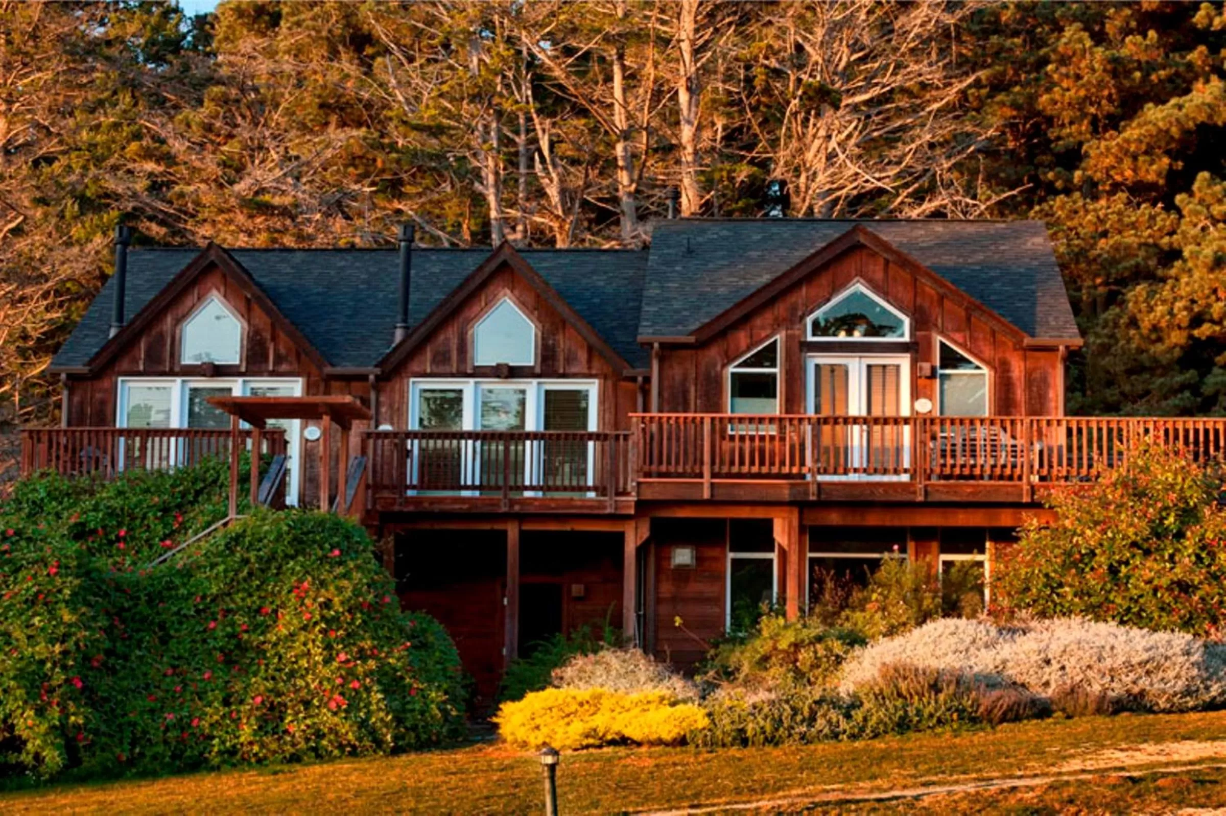 Property building in Inn at Schoolhouse Creek