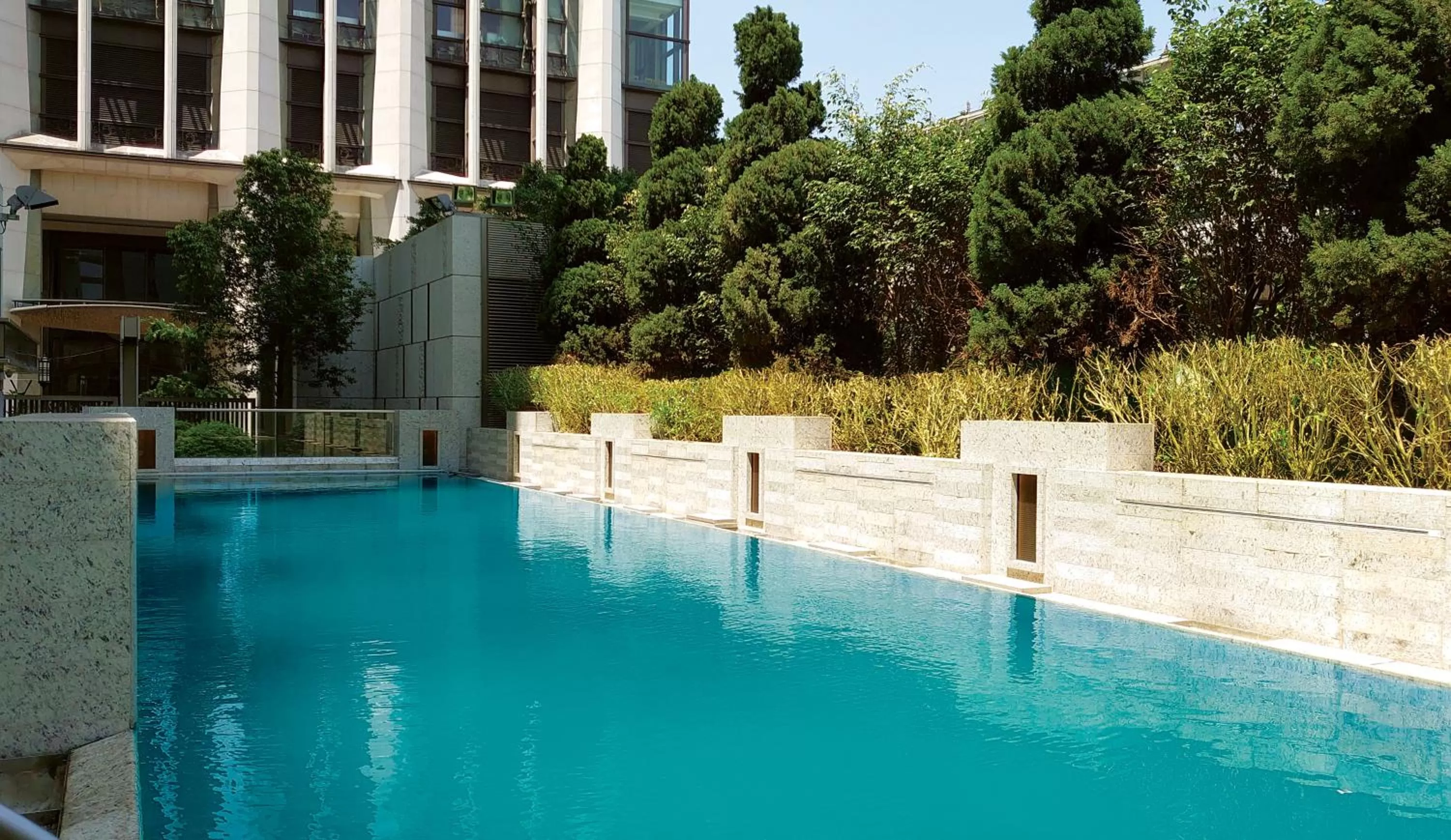 Swimming pool in Hotel Alexandra