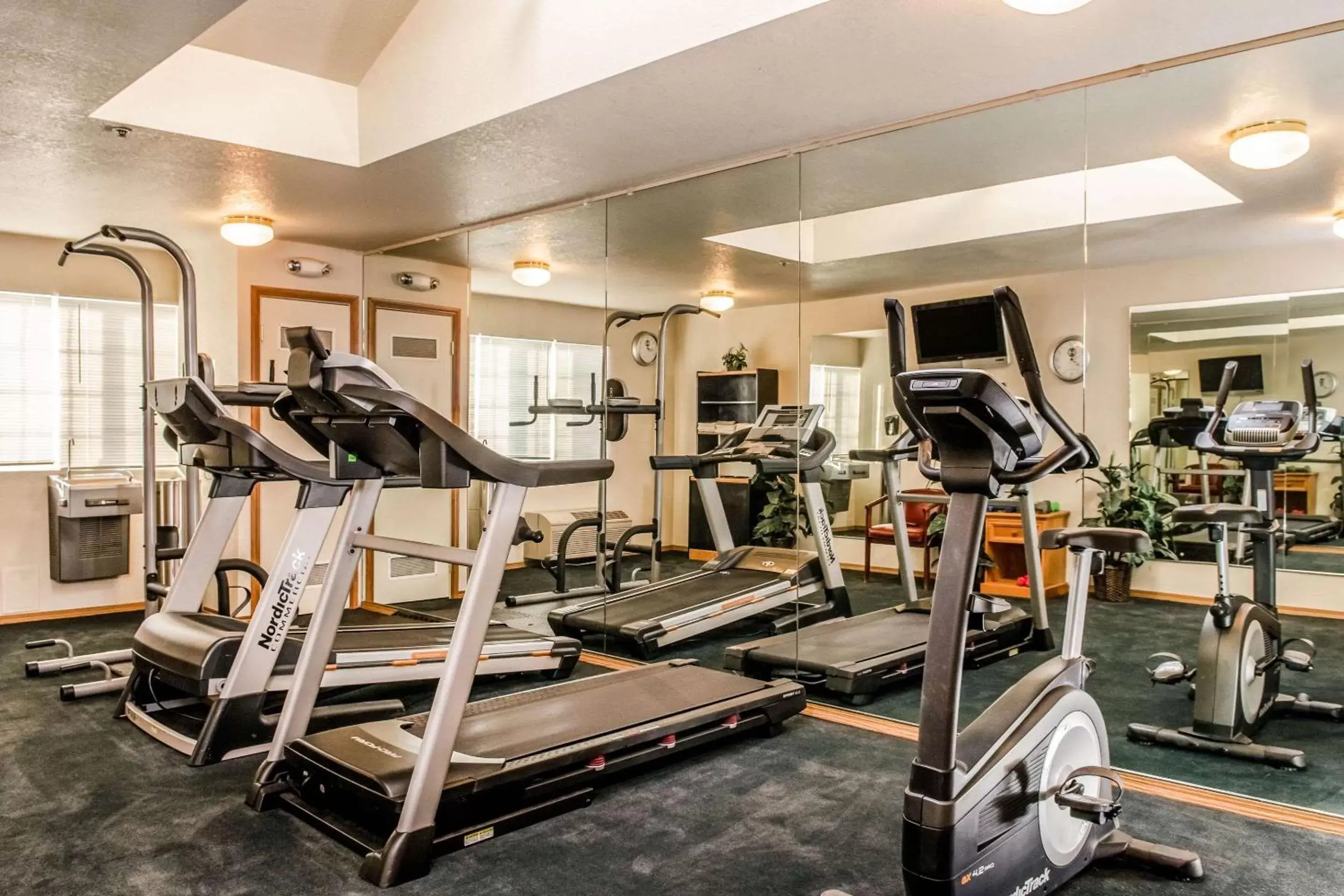 Fitness centre/facilities, Fitness Center/Facilities in Clarion Hotel By Humboldt Bay