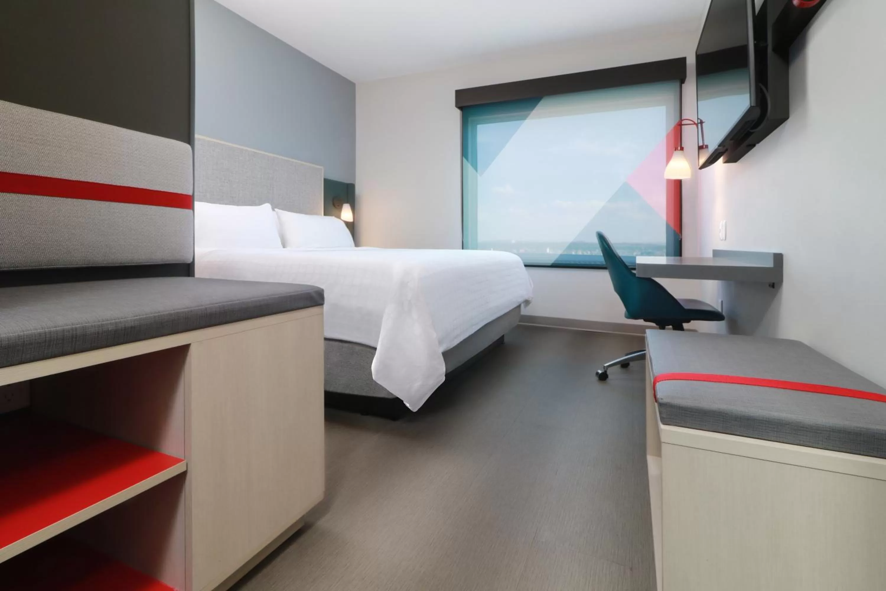 Photo of the whole room, Bed in avid hotel - Fresnillo by IHG