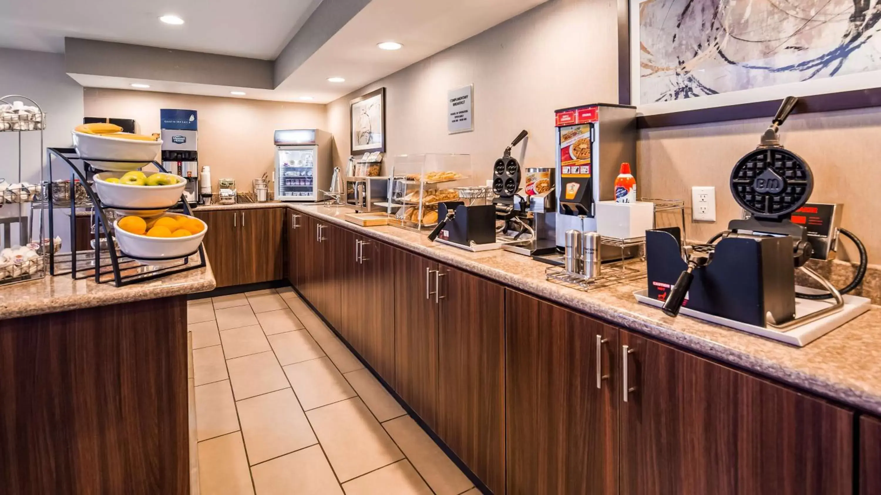 Restaurant/Places to Eat in Best Western Plus Liverpool - Syracuse Inn & Suites