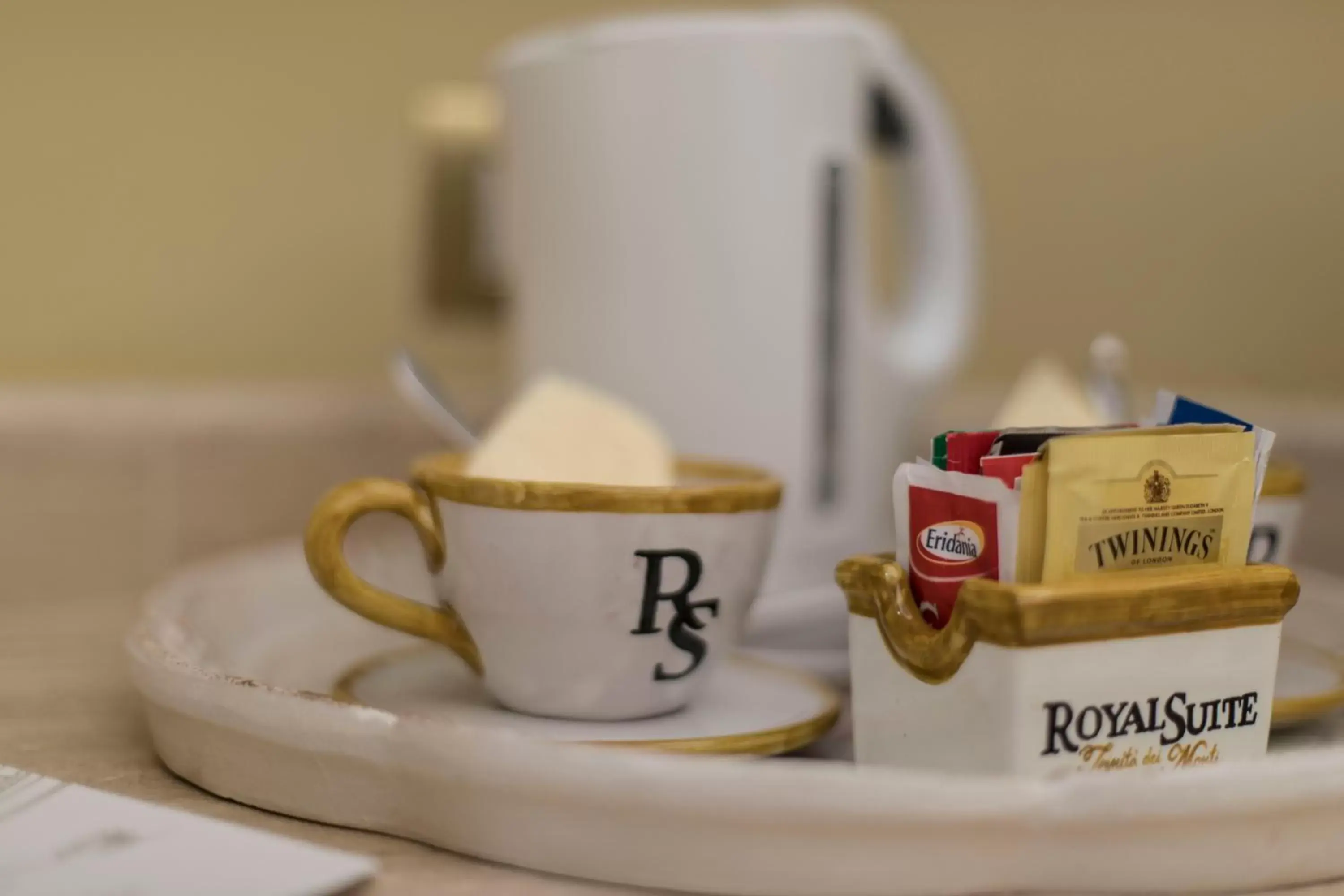 Coffee/tea facilities in Royal Suite Trinità Dei Monti