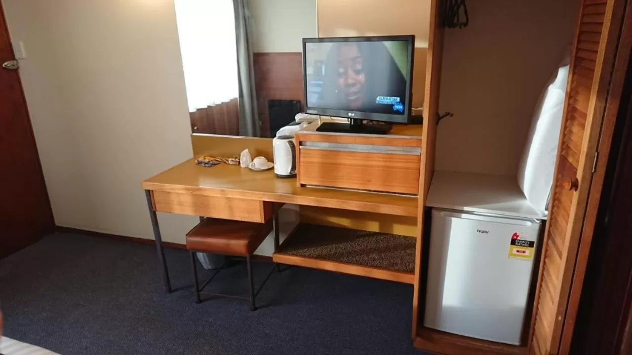 TV/Entertainment Center in Mt Lyell Motor Inn