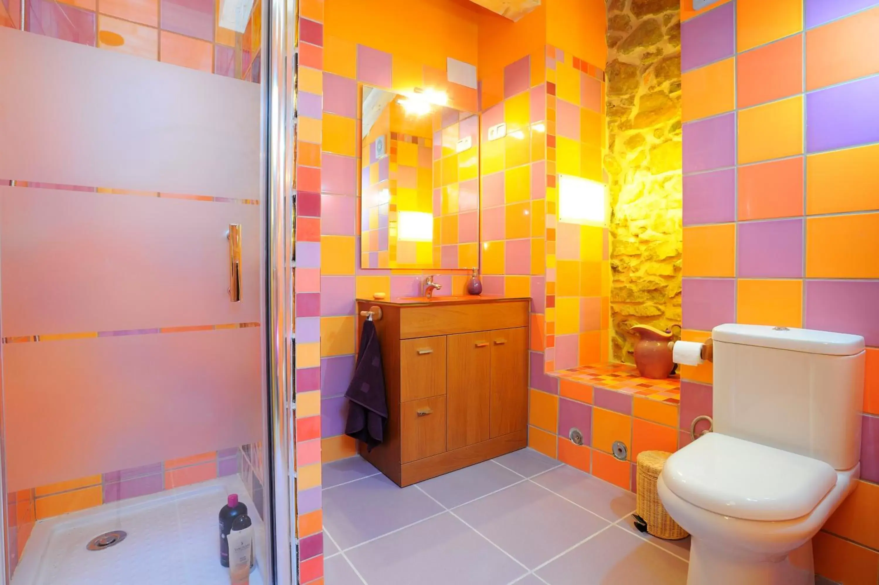 Deluxe Double Room with Shower in Eguzki B&B Deluxe Double Room with Shower in Eguzki B&B