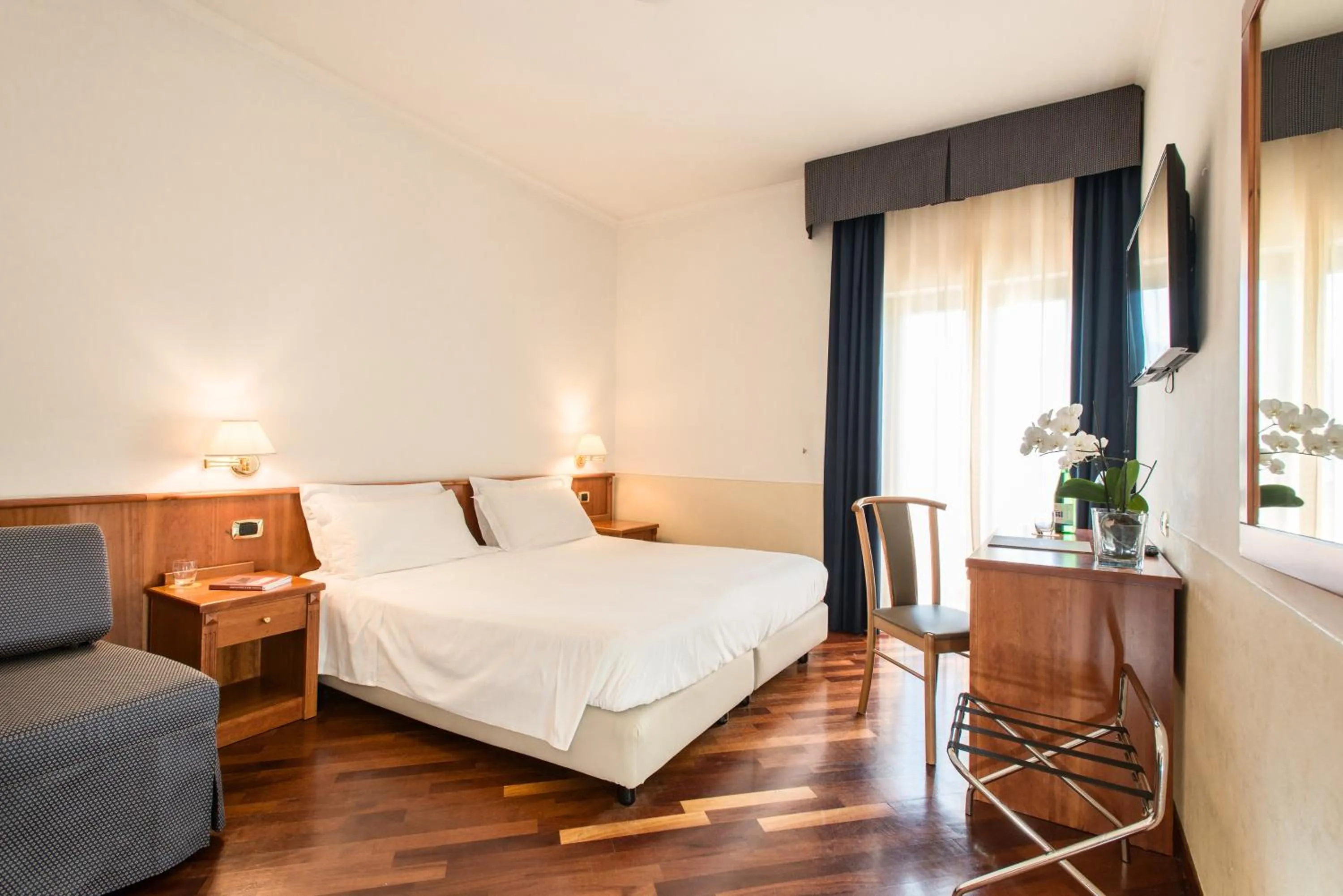 Bedroom, Bed in Atlantic Park Hotel