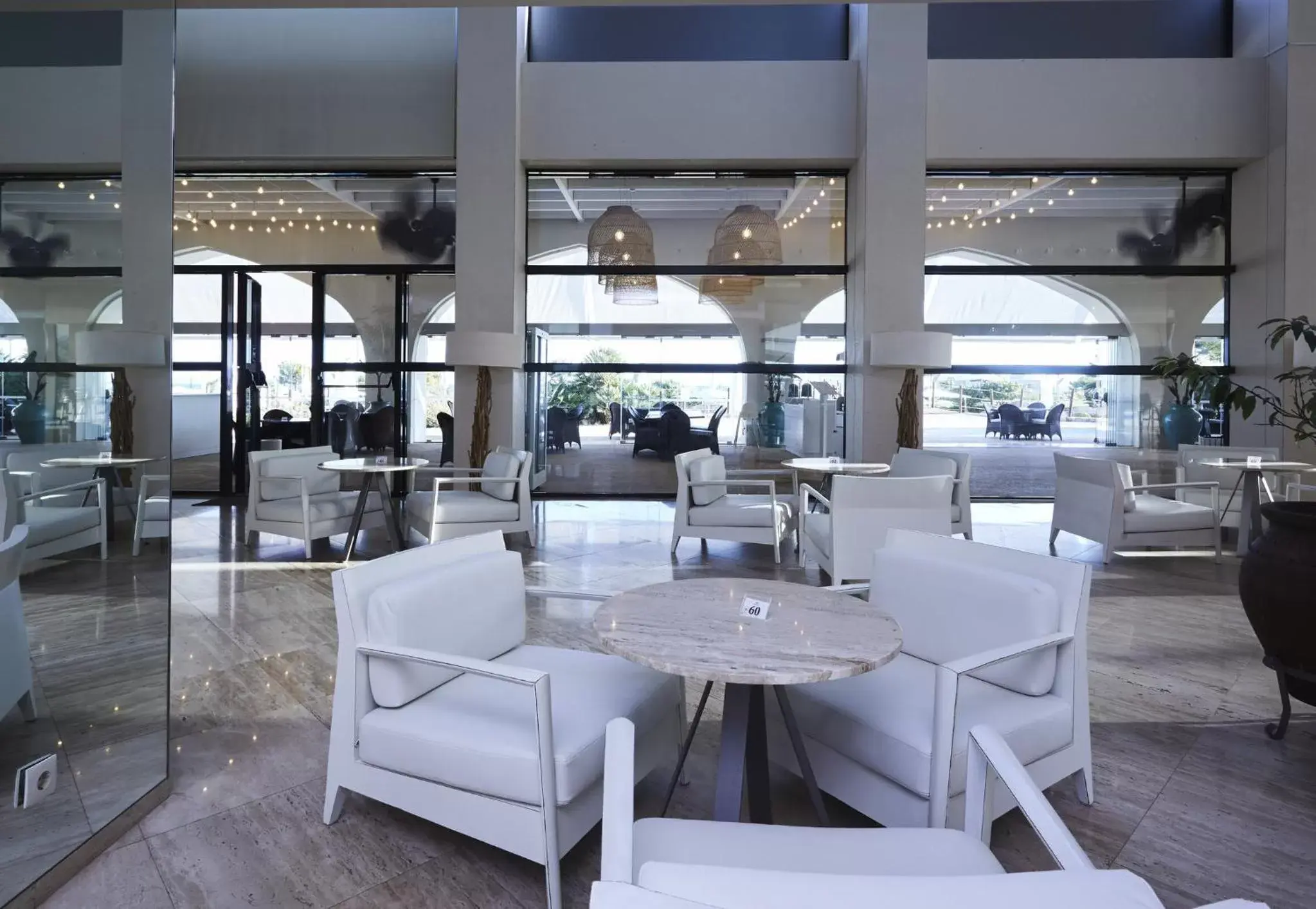 Lounge or bar in Crowne Plaza Vilamoura - Algarve, an IHG Hotel