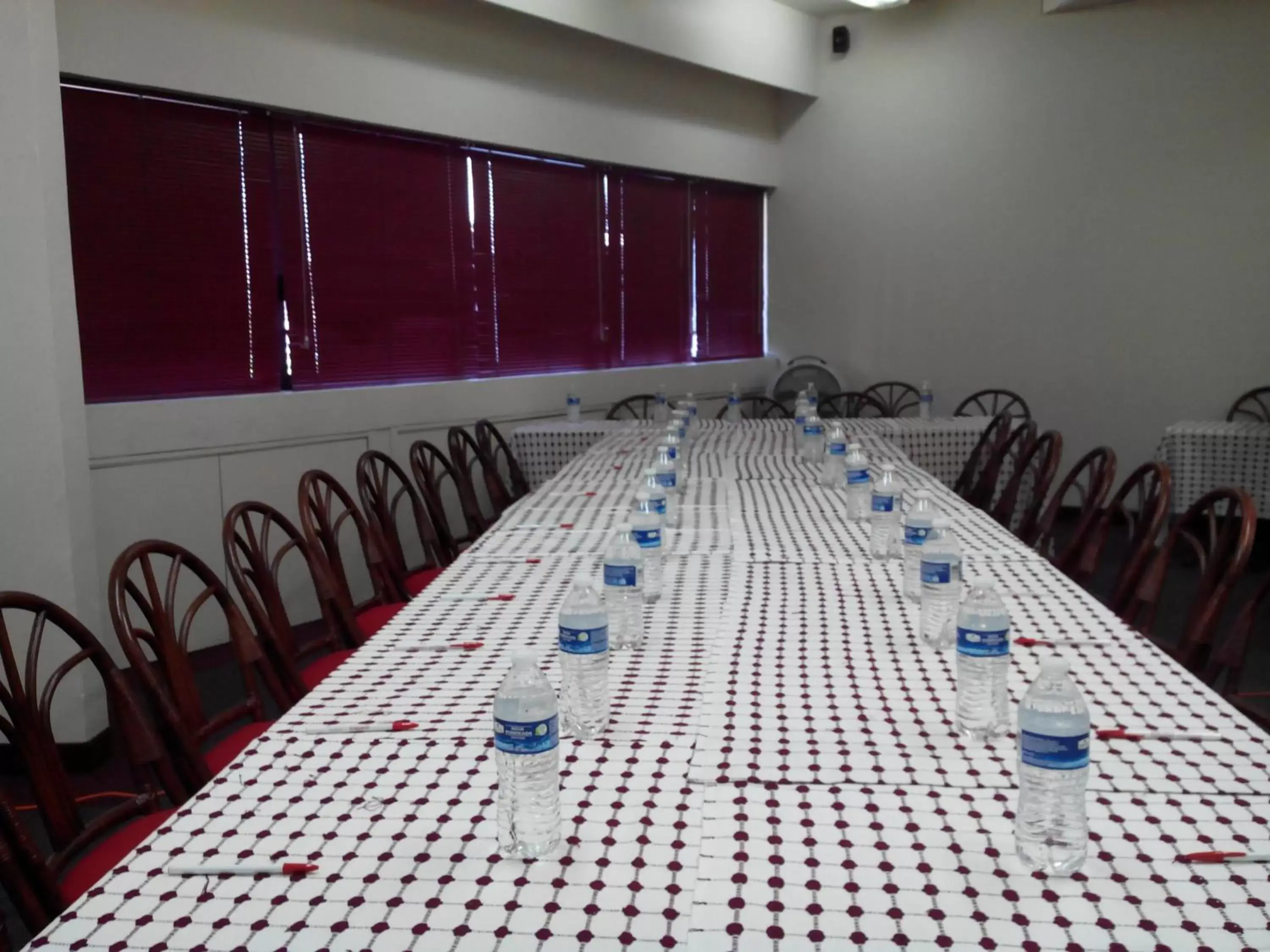 Meeting/conference room in Hotel Puente Real