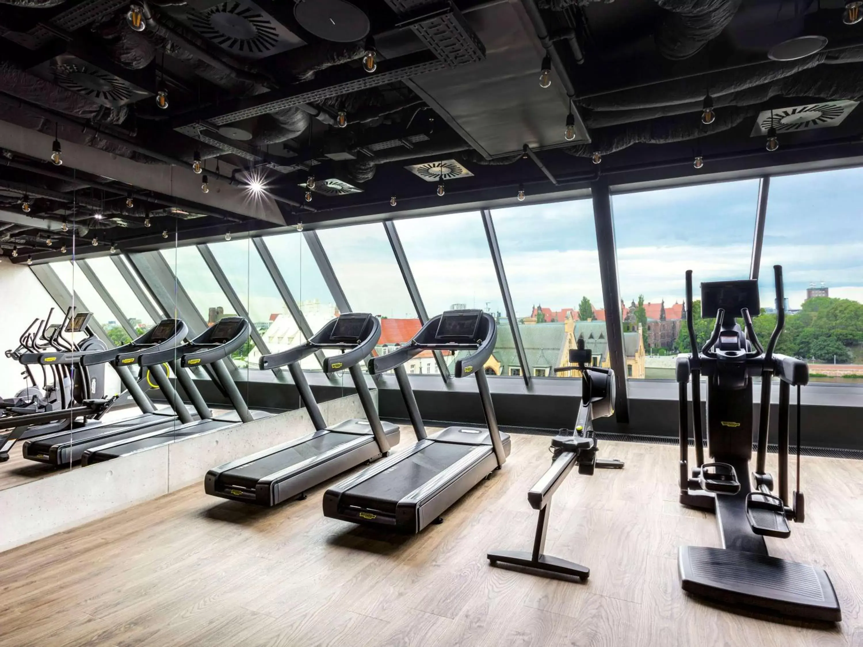 Fitness centre/facilities, Fitness Center/Facilities in The Bridge Wroclaw - MGallery