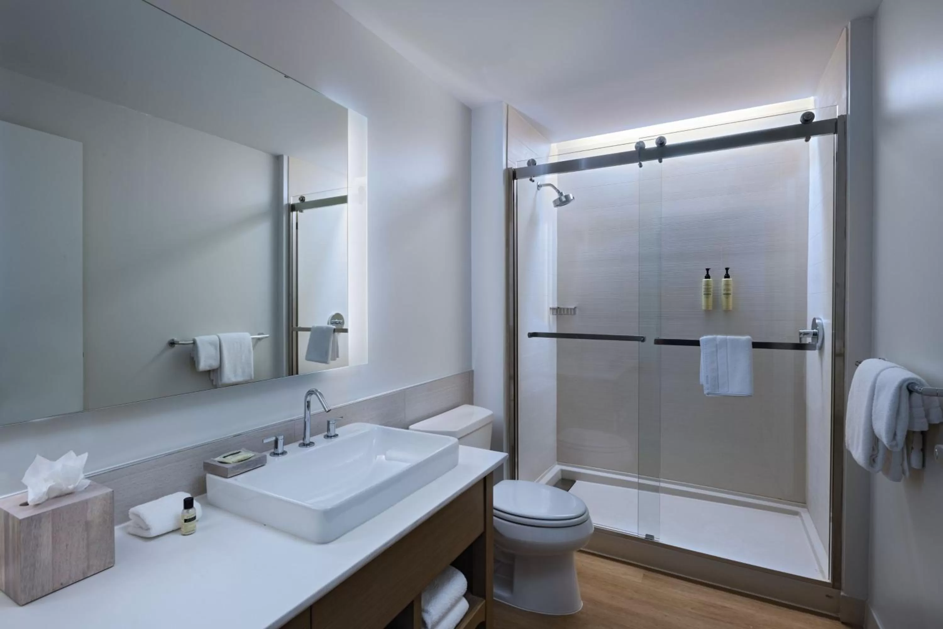 Bathroom in Element Dallas Las Colinas