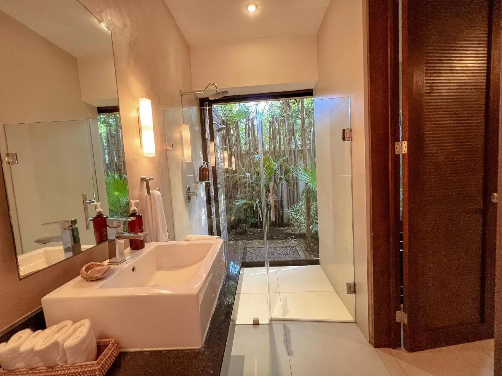 Bathroom in Orchid House Tulum