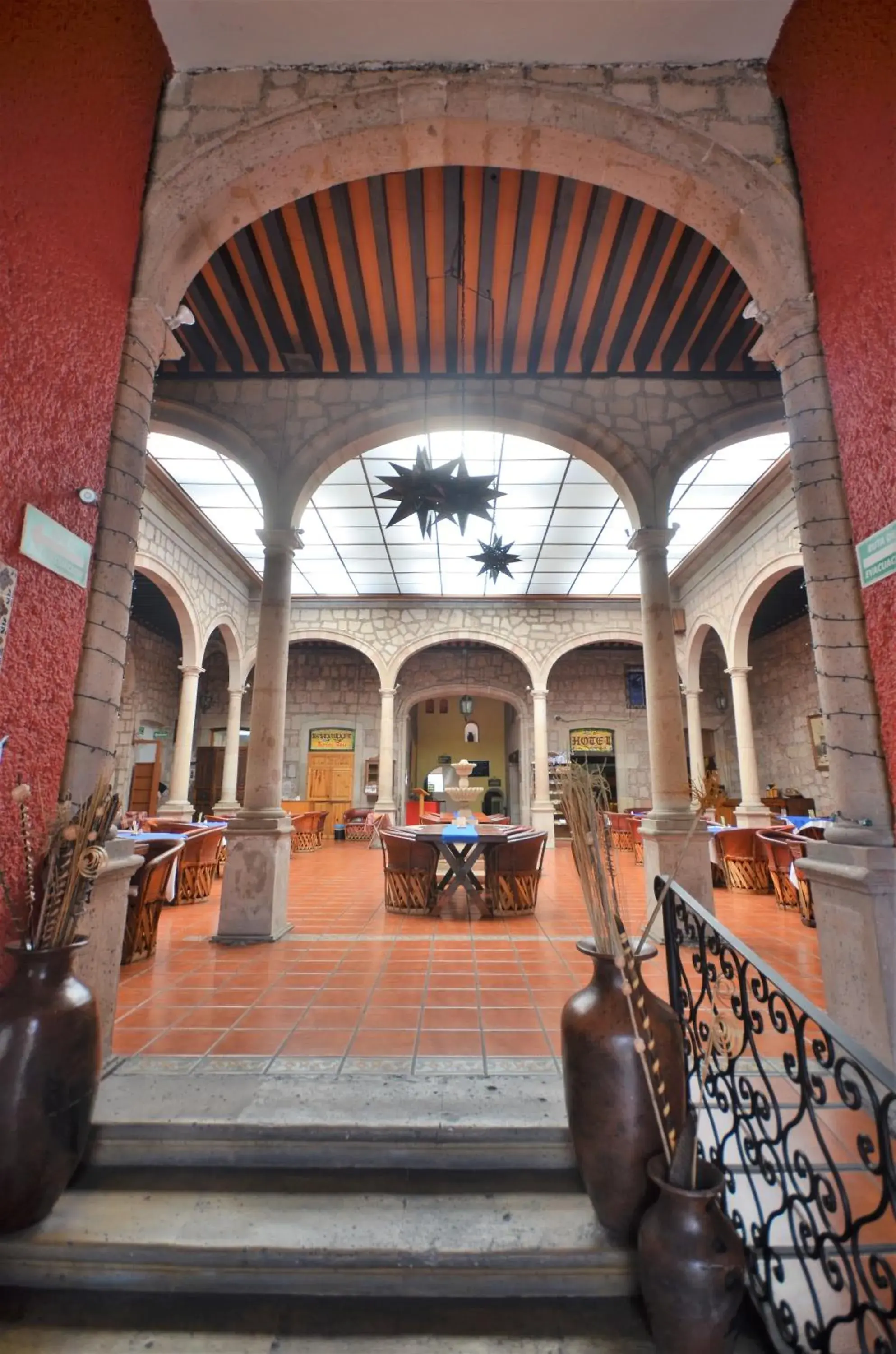 Lobby or reception in Howard Johnson Calle Real Morelia