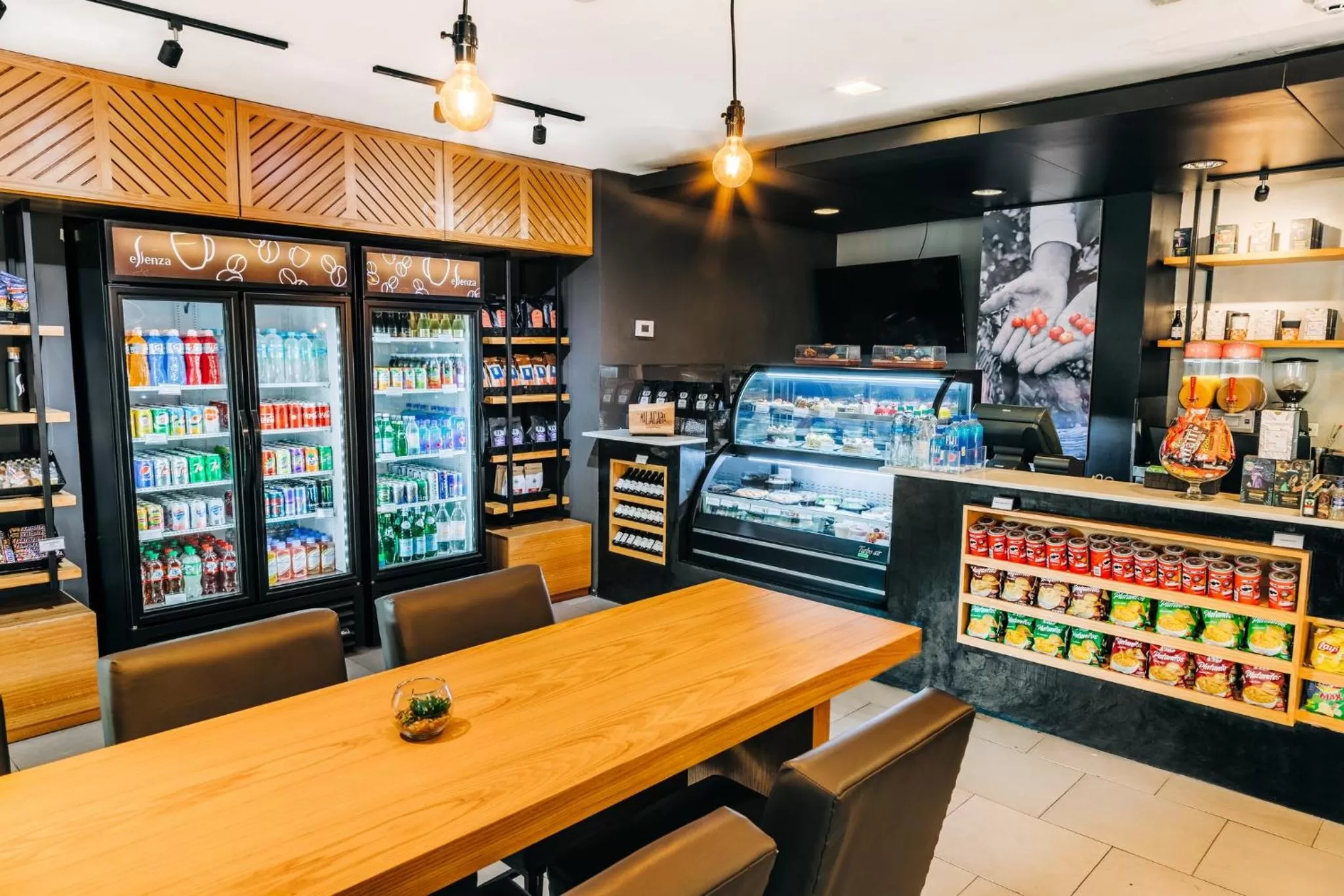 Restaurant/places to eat in Crowne Plaza San Salvador, an IHG Hotel