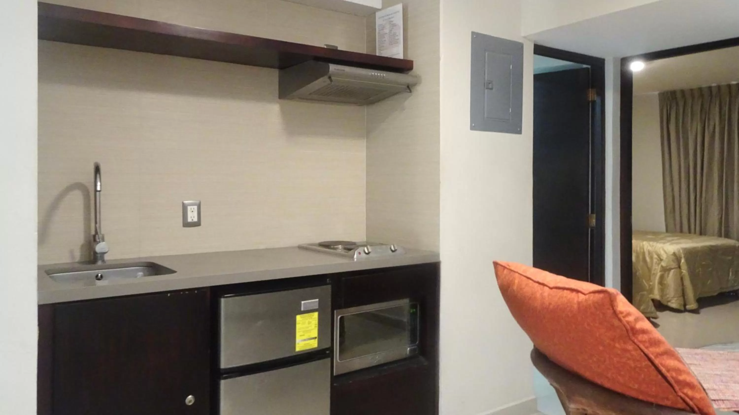 Kitchen or kitchenette, Kitchen/Kitchenette in Suites San Luis