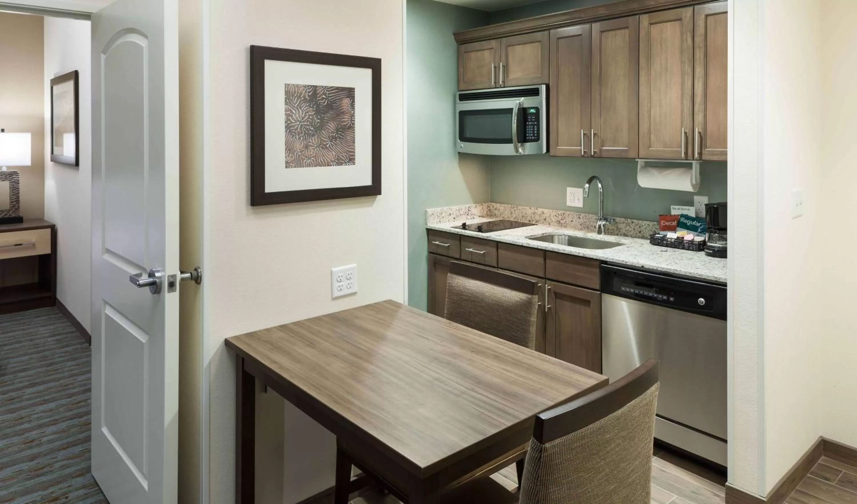 Kitchen or kitchenette in Homewood Suites by Hilton Cape Canaveral-Cocoa Beach