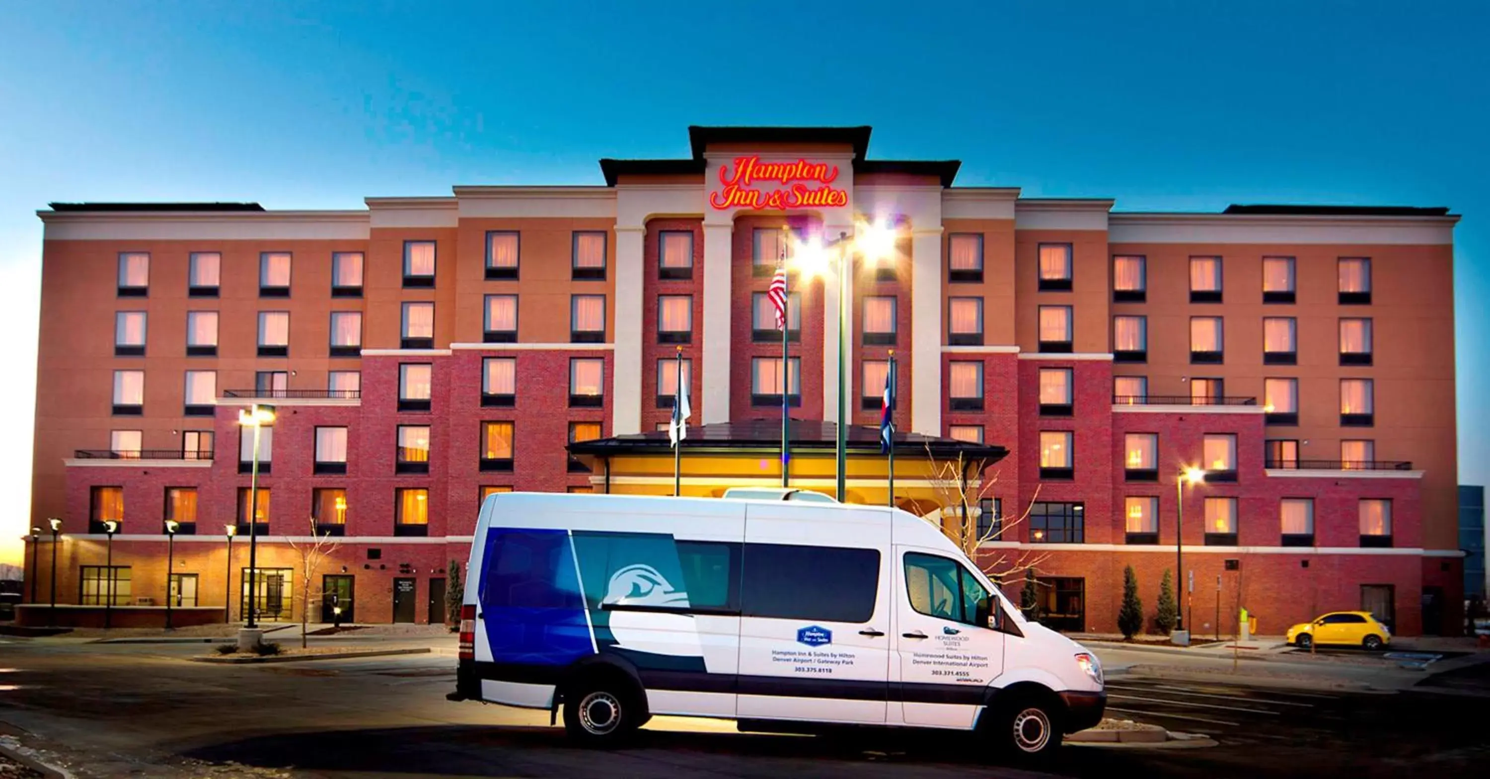 Property building in Hampton Inn & Suites Denver Airport / Gateway Park Property building in Hampton Inn & Suites Denver Airport / Gateway Park