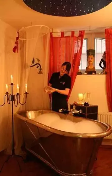 Staff, Bathroom in Hotel Hartl's Lindenmühle