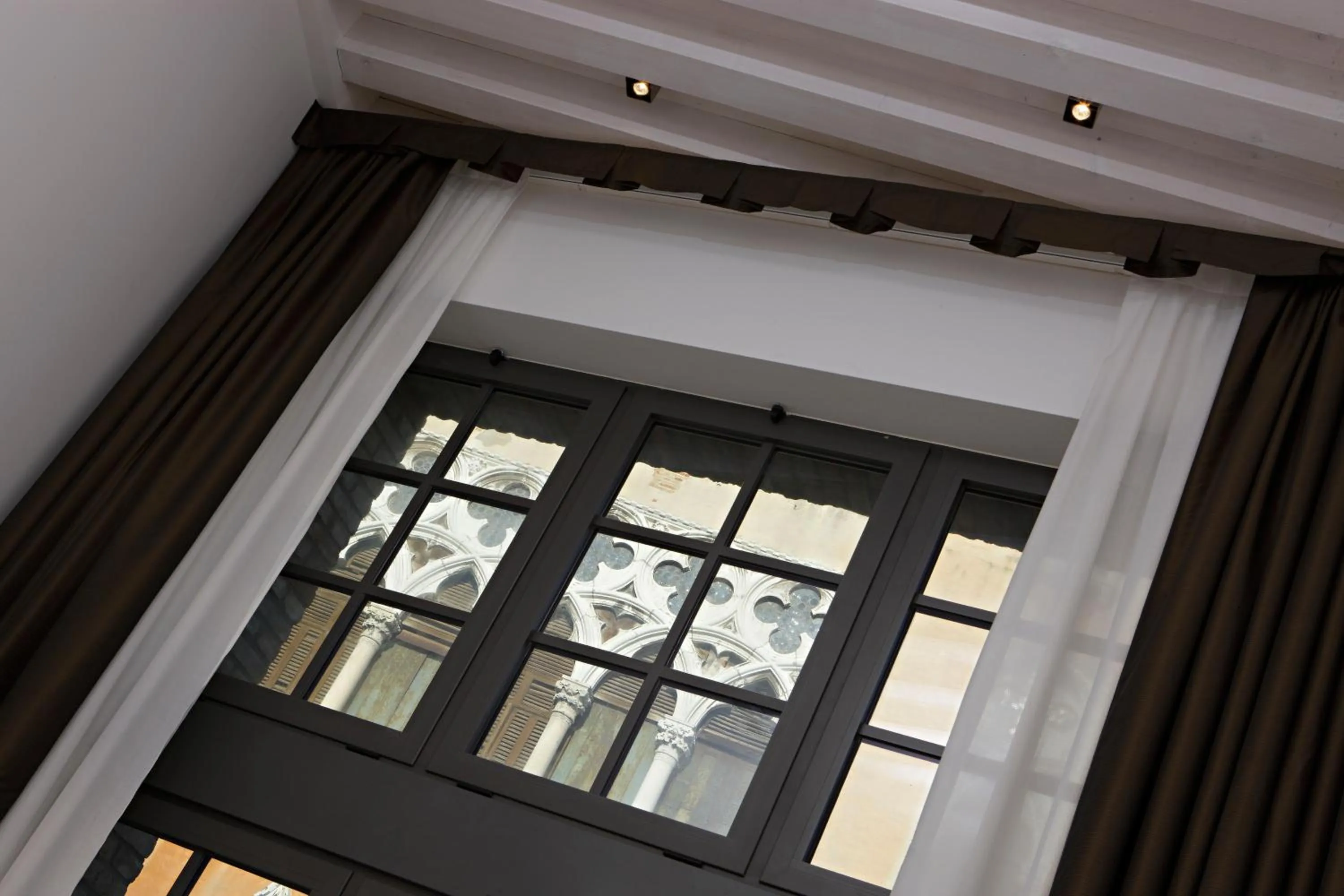 Decorative detail in Al Canal Regio - Guest House