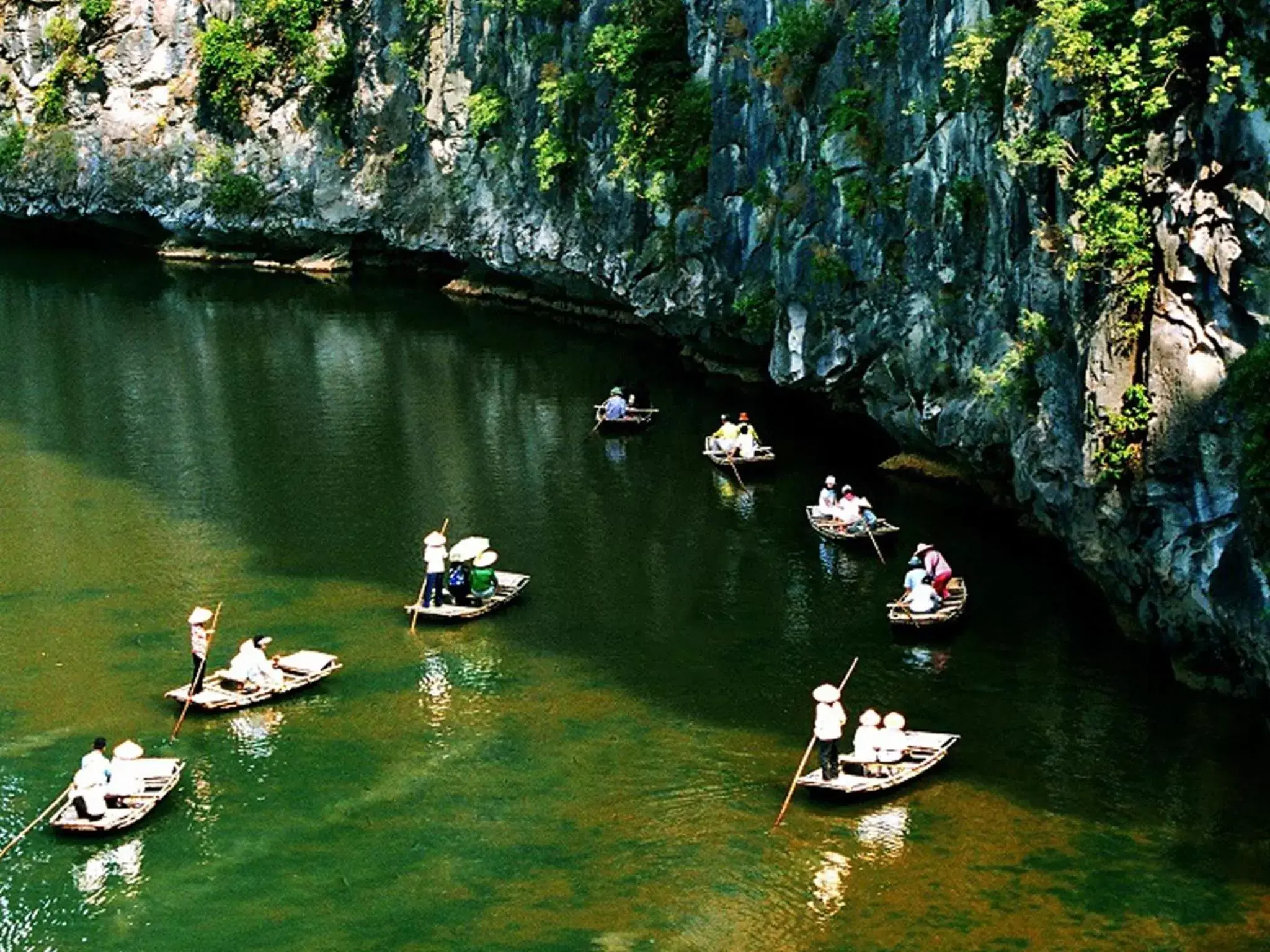 Day in Emeralda Resort Ninh Binh