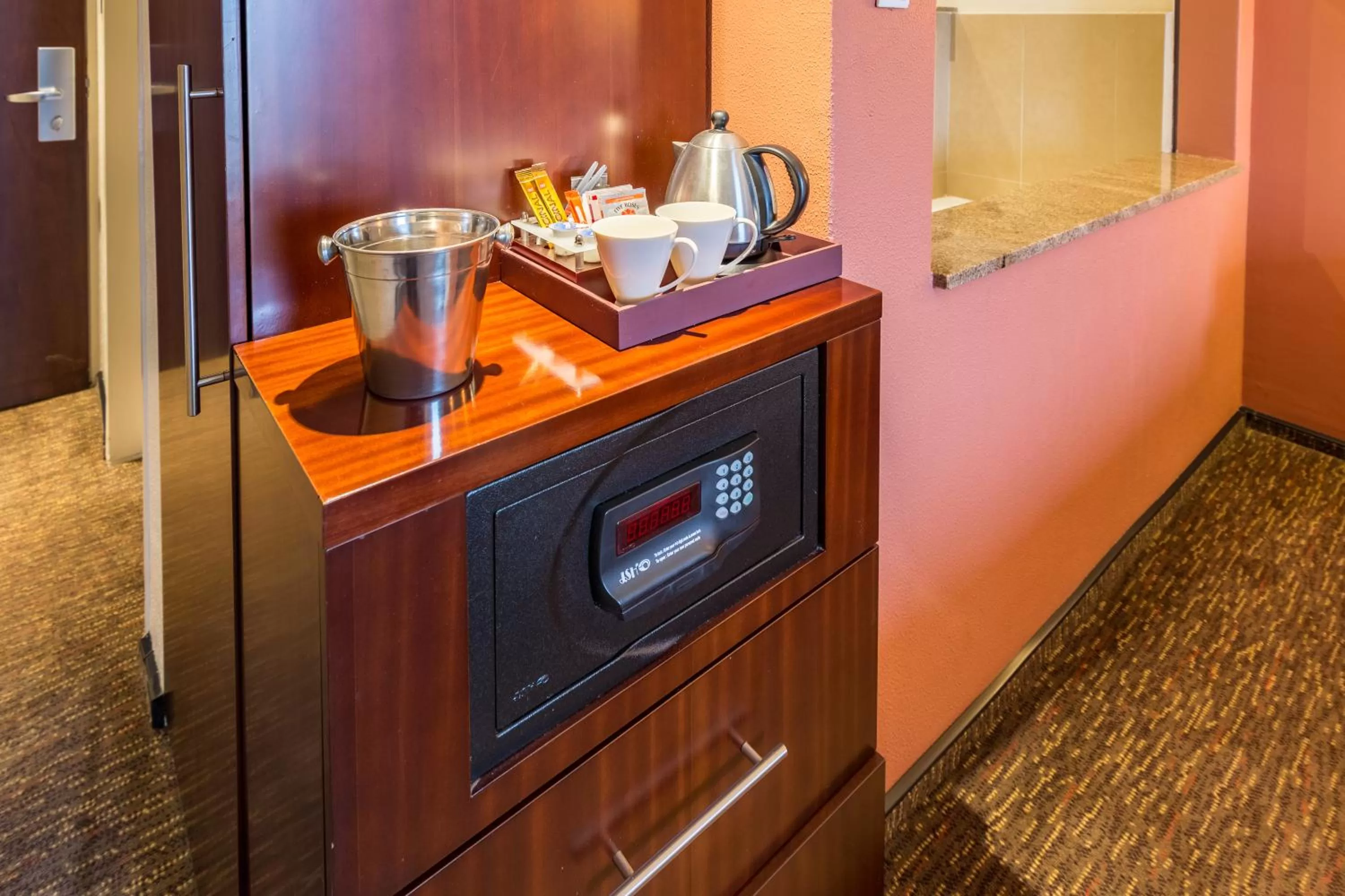 Drinks in City Lodge Hotel Hatfield, Pretoria